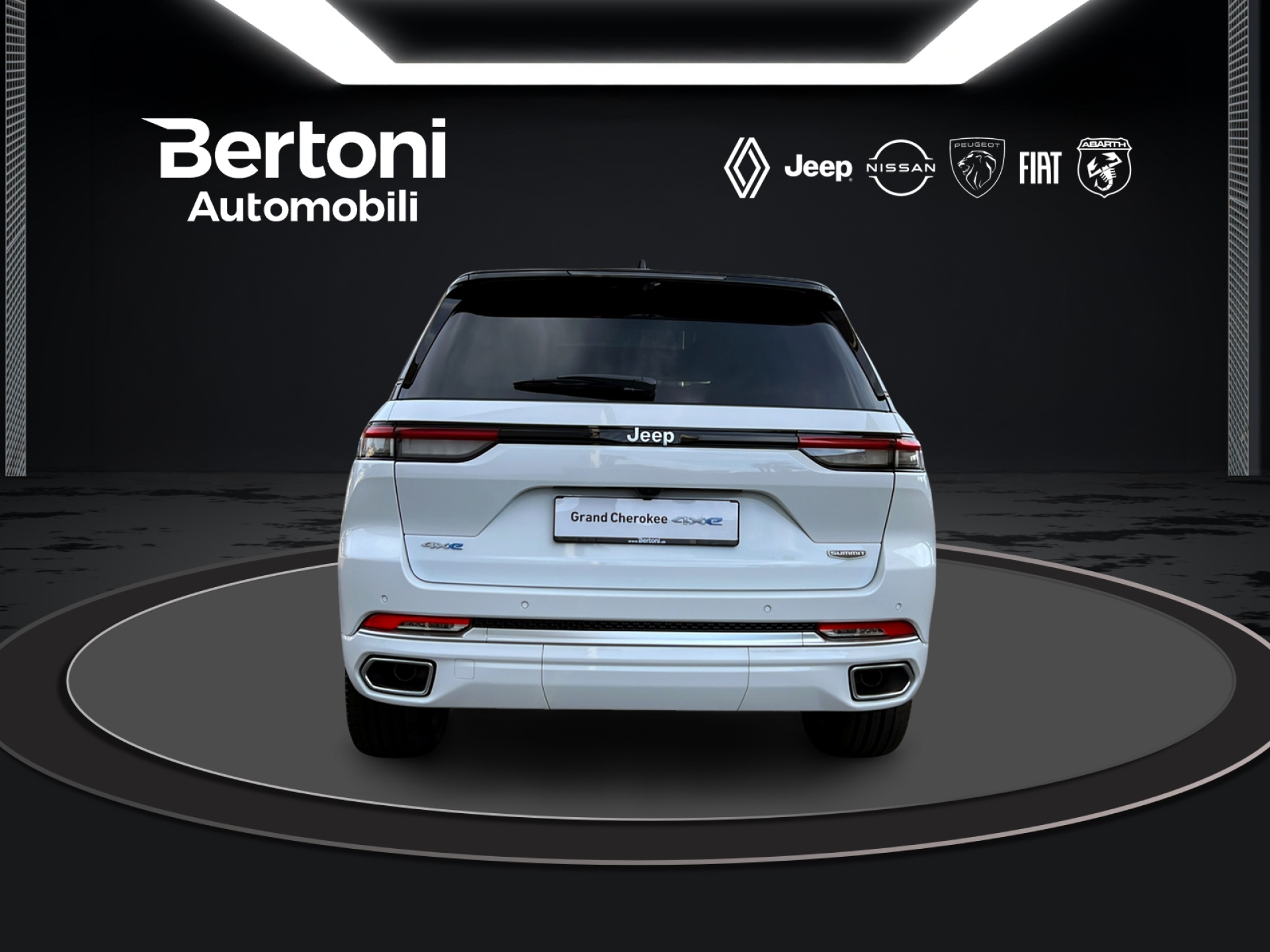 JEEP Grand Cherokee 2.0 Turbo Summi-showroom-element-3