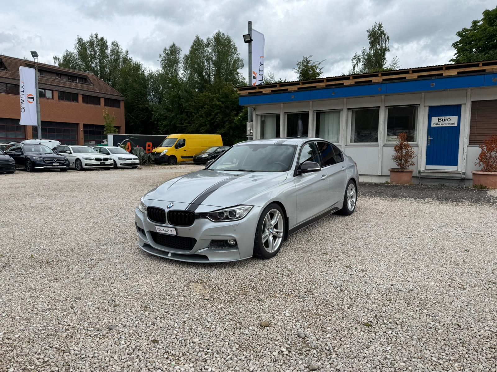 BMW 320d Steptronic-showroom-element-1