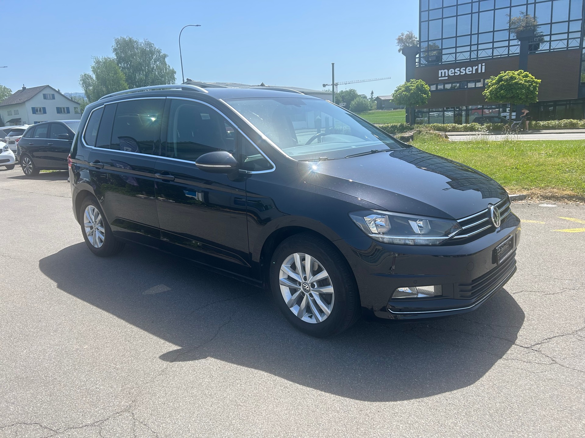VW Touran 2.0 TDI BlueMotion Technology Sport DSG-image-9