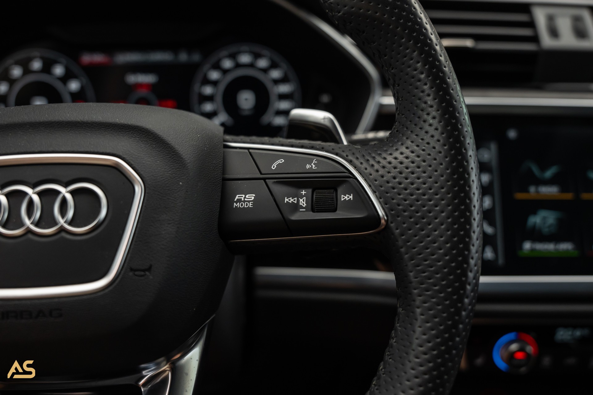AUDI RS Q3 Sportback quattro (CH) BLACK EDITION | PANO | HOME LINK | 360° | GRATIS-SERVICE-image-21