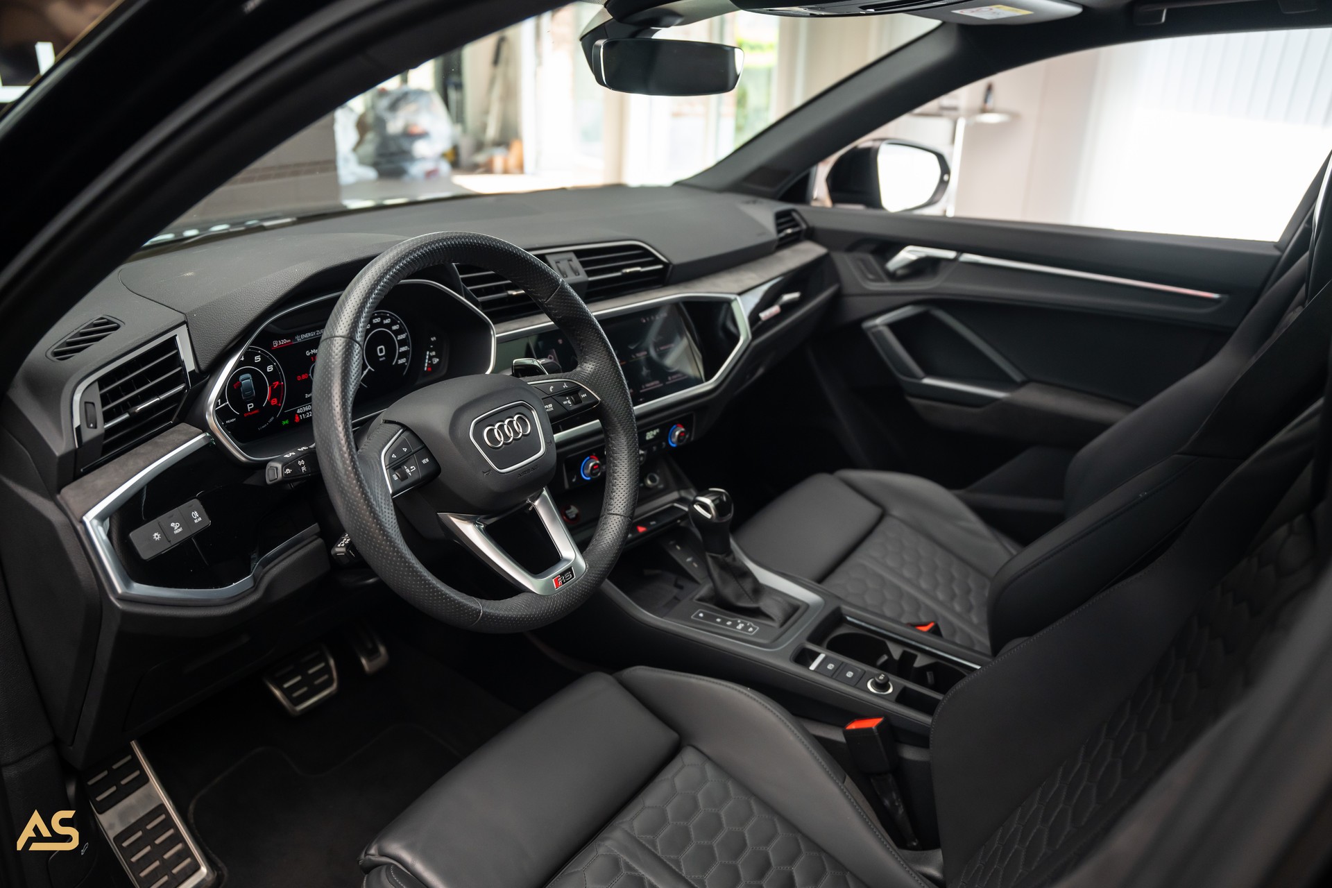 AUDI RS Q3 Sportback quattro (CH) BLACK EDITION | PANO | HOME LINK | 360° | GRATIS-SERVICE-image-12