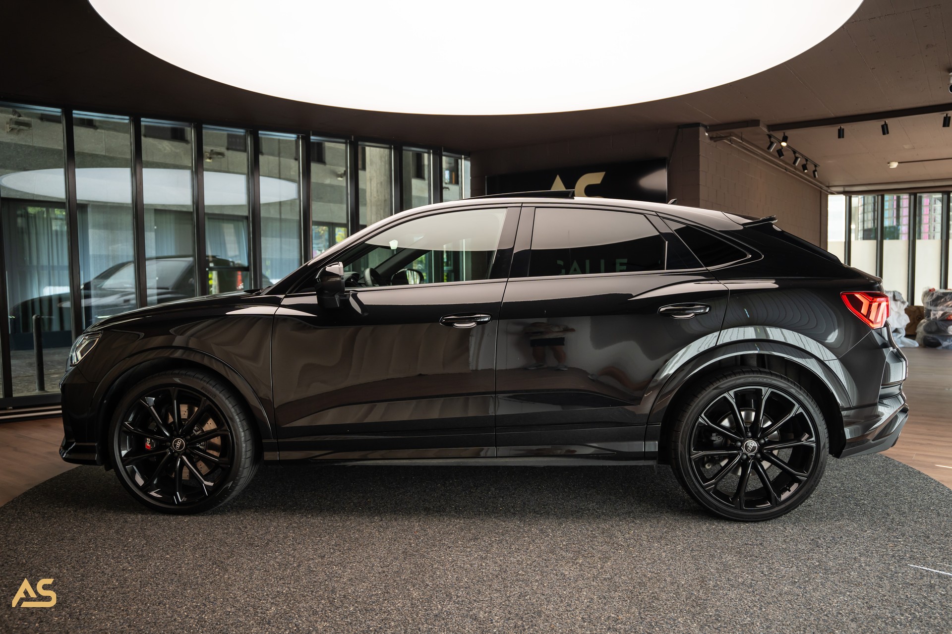 AUDI RS Q3 Sportback quattro (CH) BLACK EDITION | PANO | HOME LINK | 360° | GRATIS-SERVICE-showroom-element-2