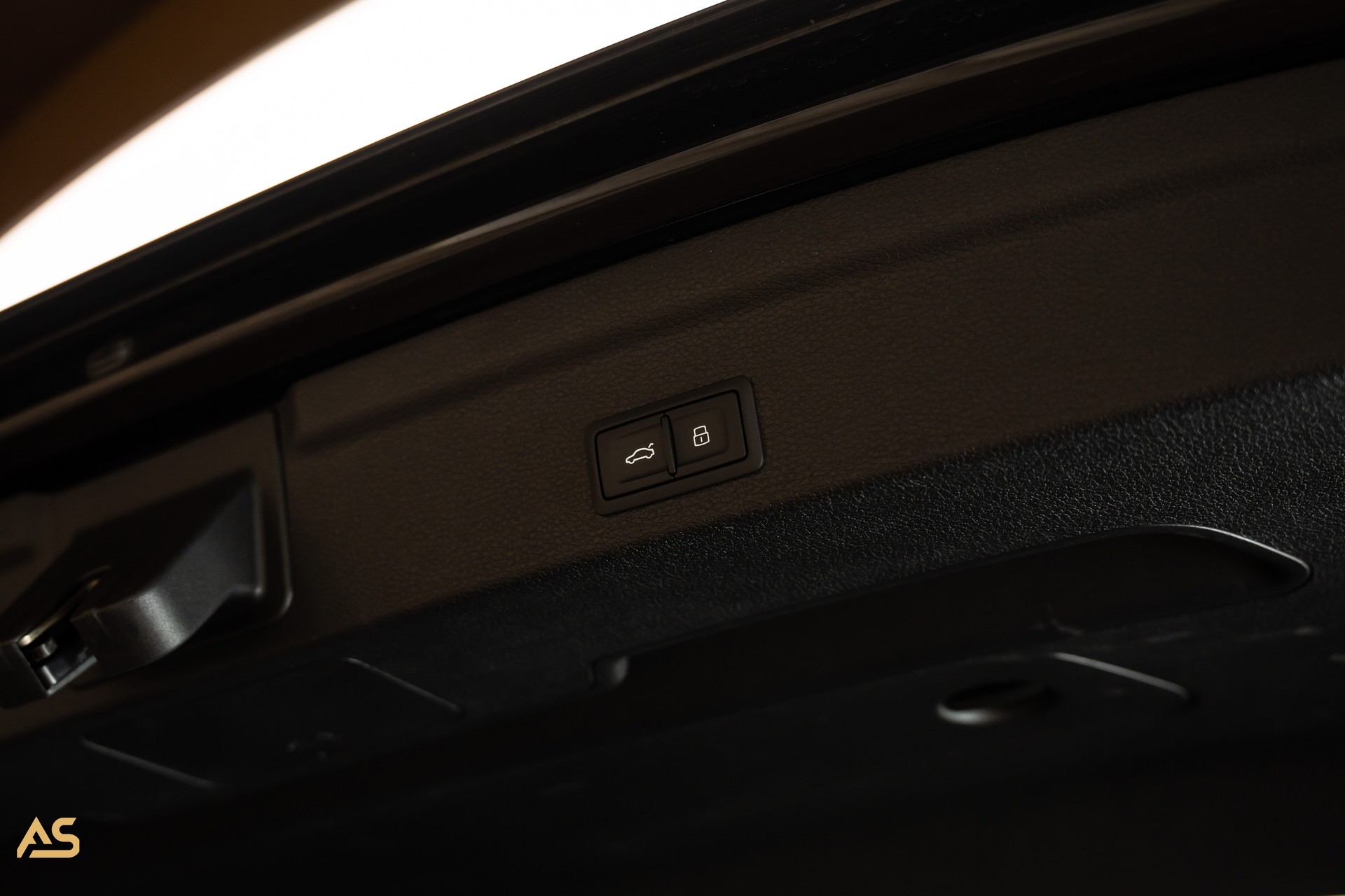 AUDI RS Q3 Sportback quattro (CH) BLACK EDITION | PANO | HOME LINK | 360° | GRATIS-SERVICE-image-8