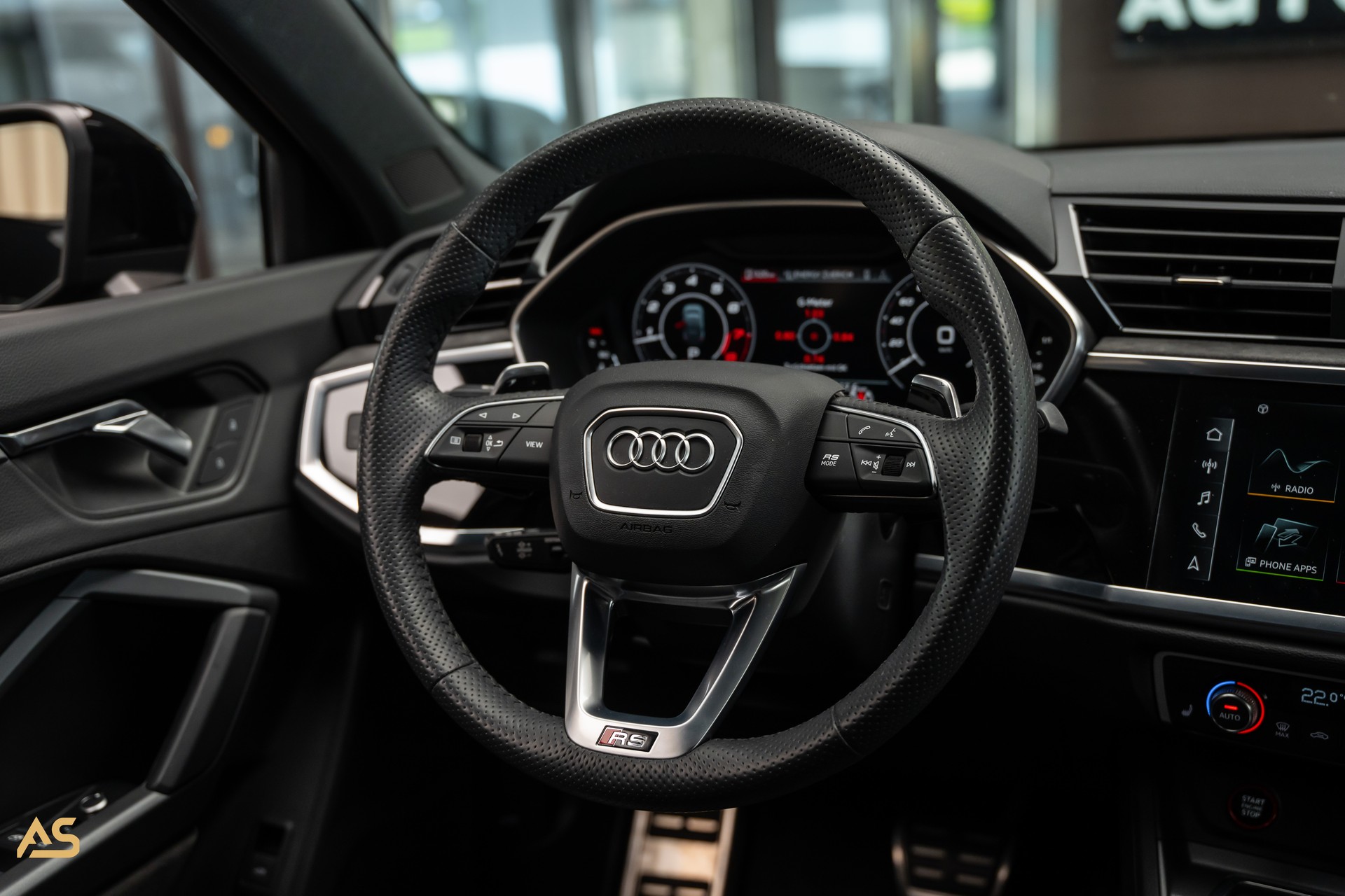 AUDI RS Q3 Sportback quattro (CH) BLACK EDITION | PANO | HOME LINK | 360° | GRATIS-SERVICE-image-18