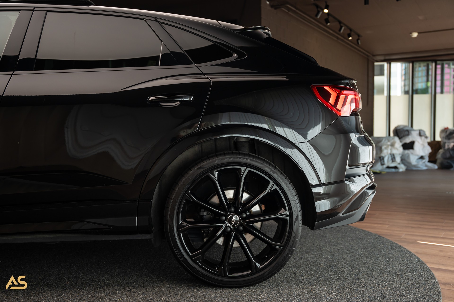 AUDI RS Q3 Sportback quattro (CH) BLACK EDITION | PANO | HOME LINK | 360° | GRATIS-SERVICE-showroom-element-3