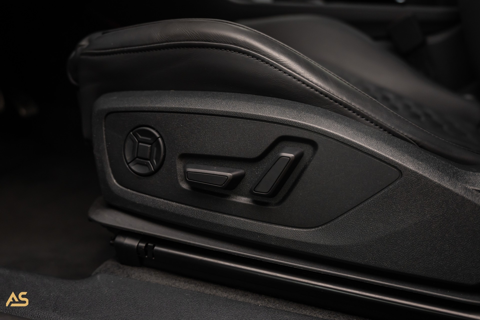 AUDI RS Q3 Sportback quattro (CH) BLACK EDITION | PANO | HOME LINK | 360° | GRATIS-SERVICE-image-13