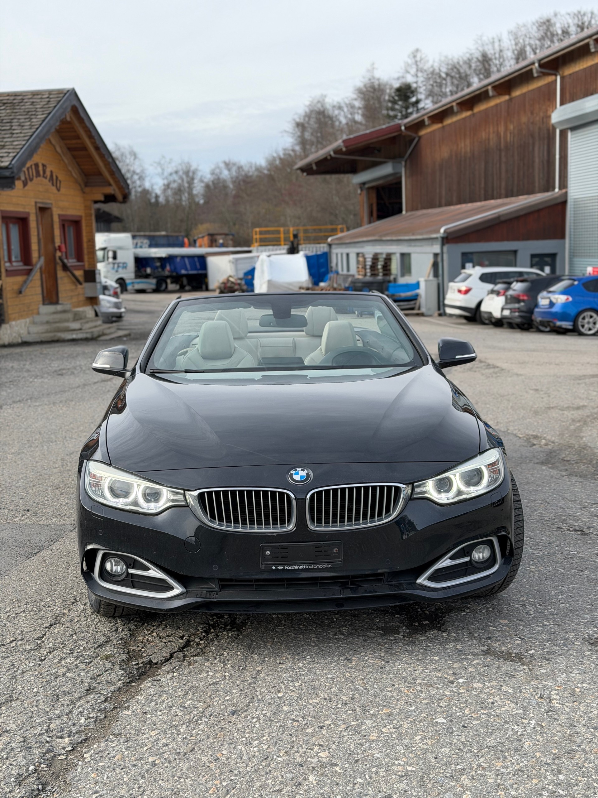 BMW 428i Cabriolet Sport Line-image-2