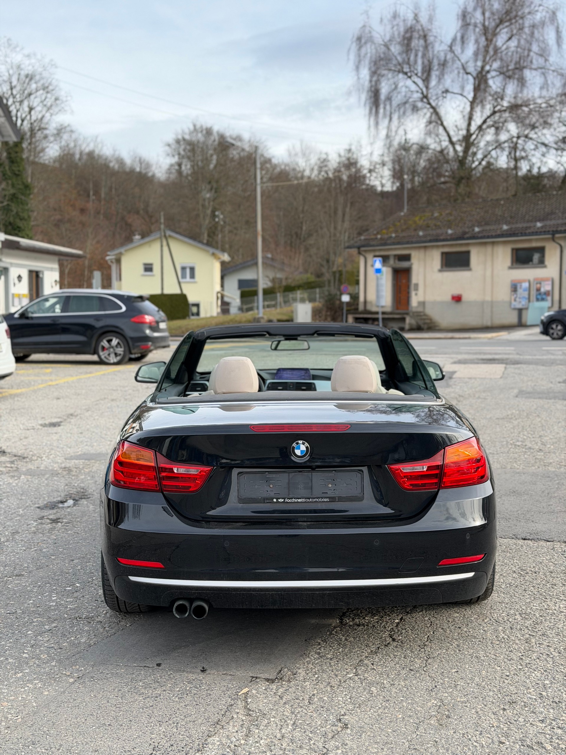 BMW 428i Cabriolet Sport Line-image-4