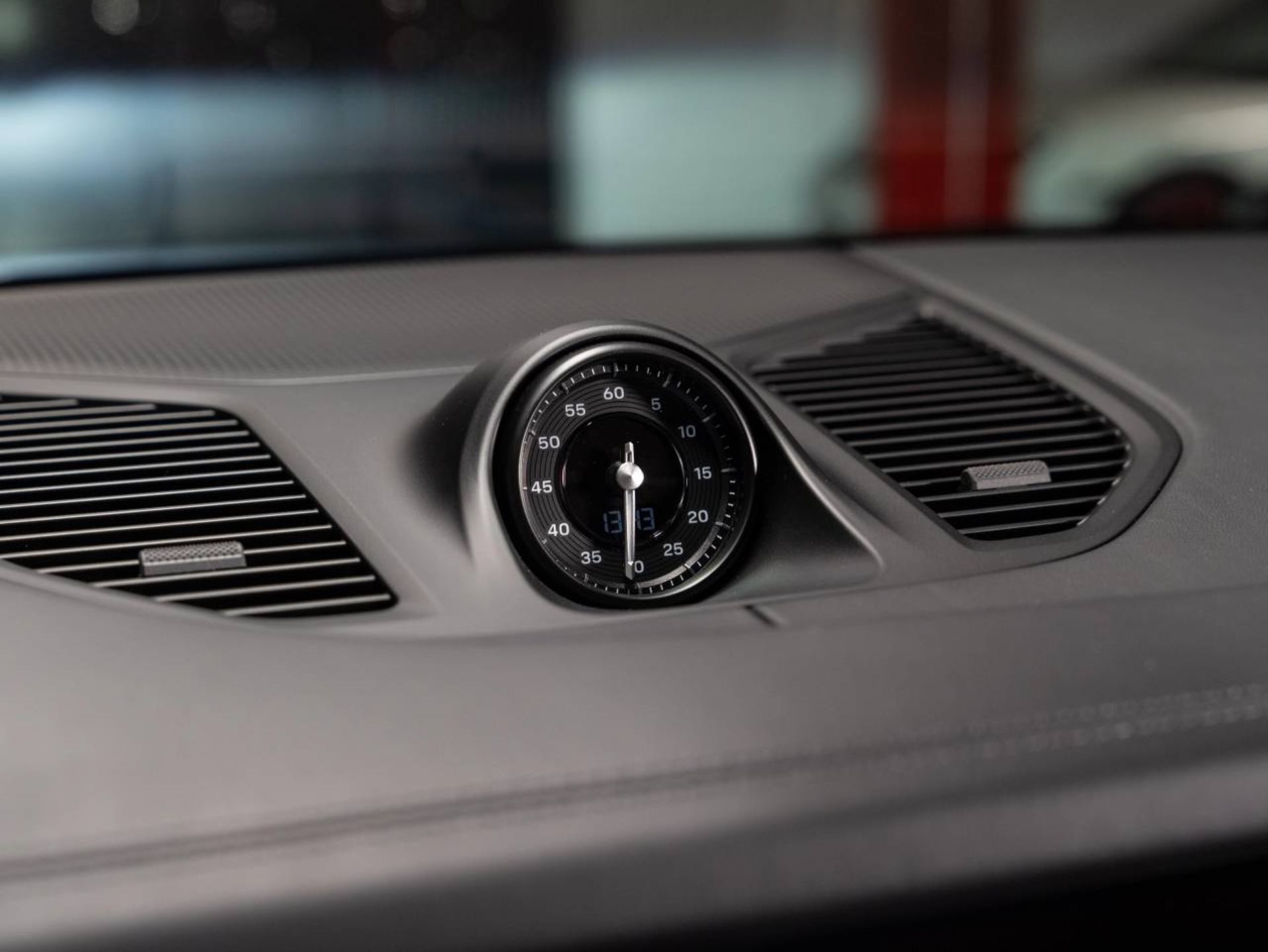 PORSCHE Cayenne GTS-image-10