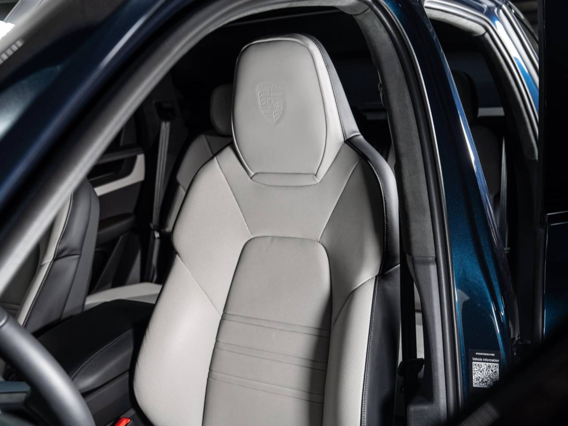 PORSCHE Cayenne GTS-image-15