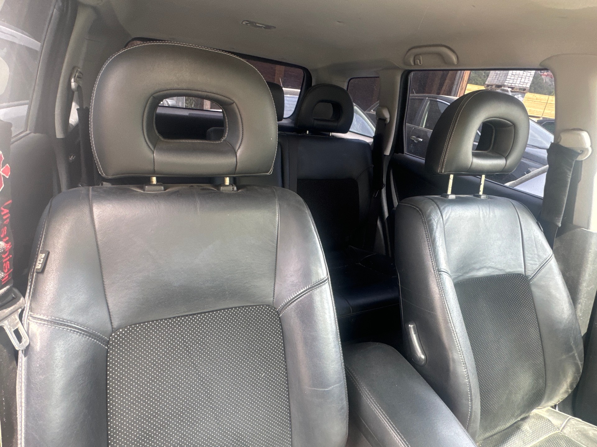 MITSUBISHI Outlander 2.0 16V Turbo-image-11