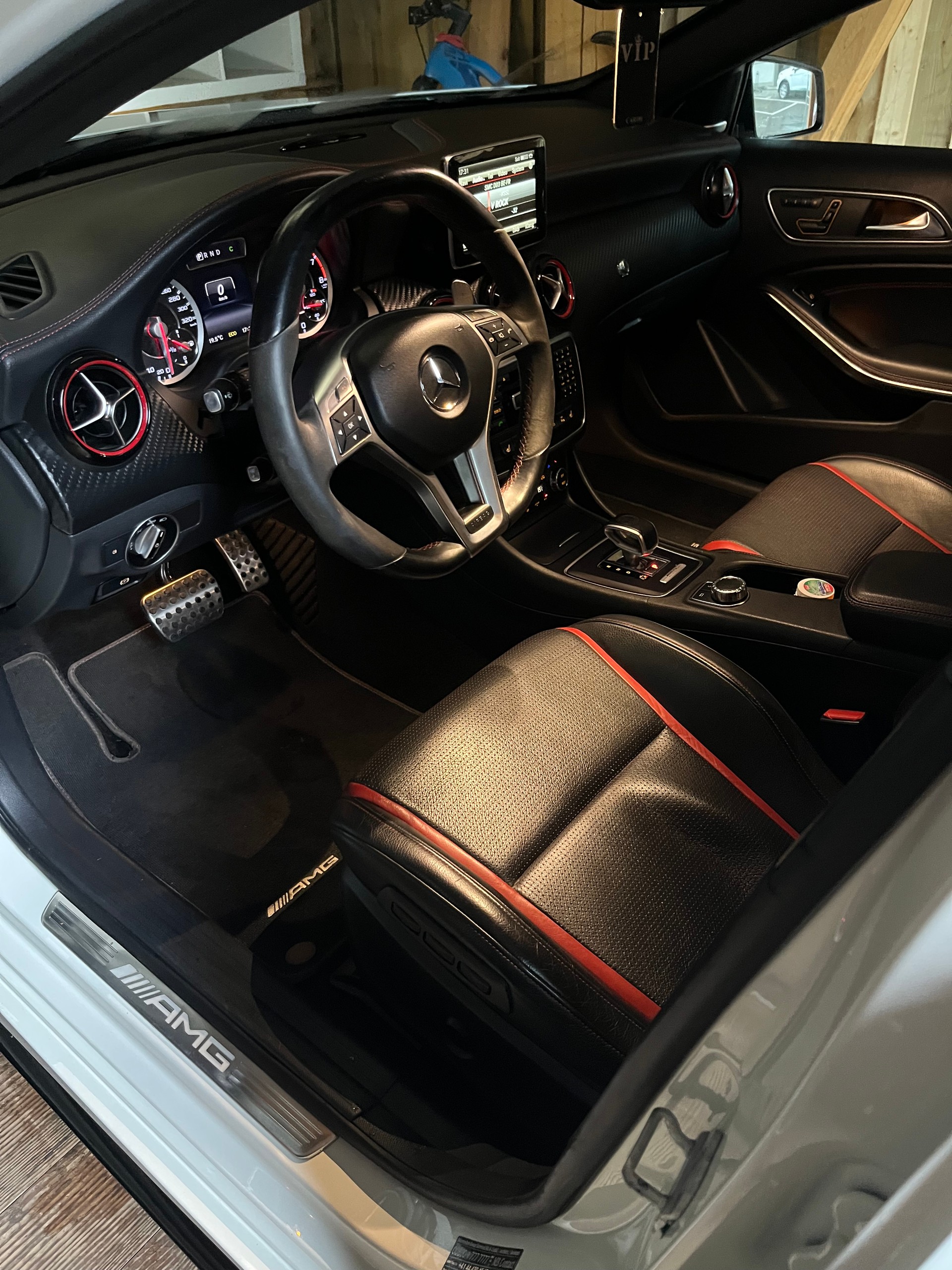 MERCEDES-BENZ A 45 AMG 4m-image-3