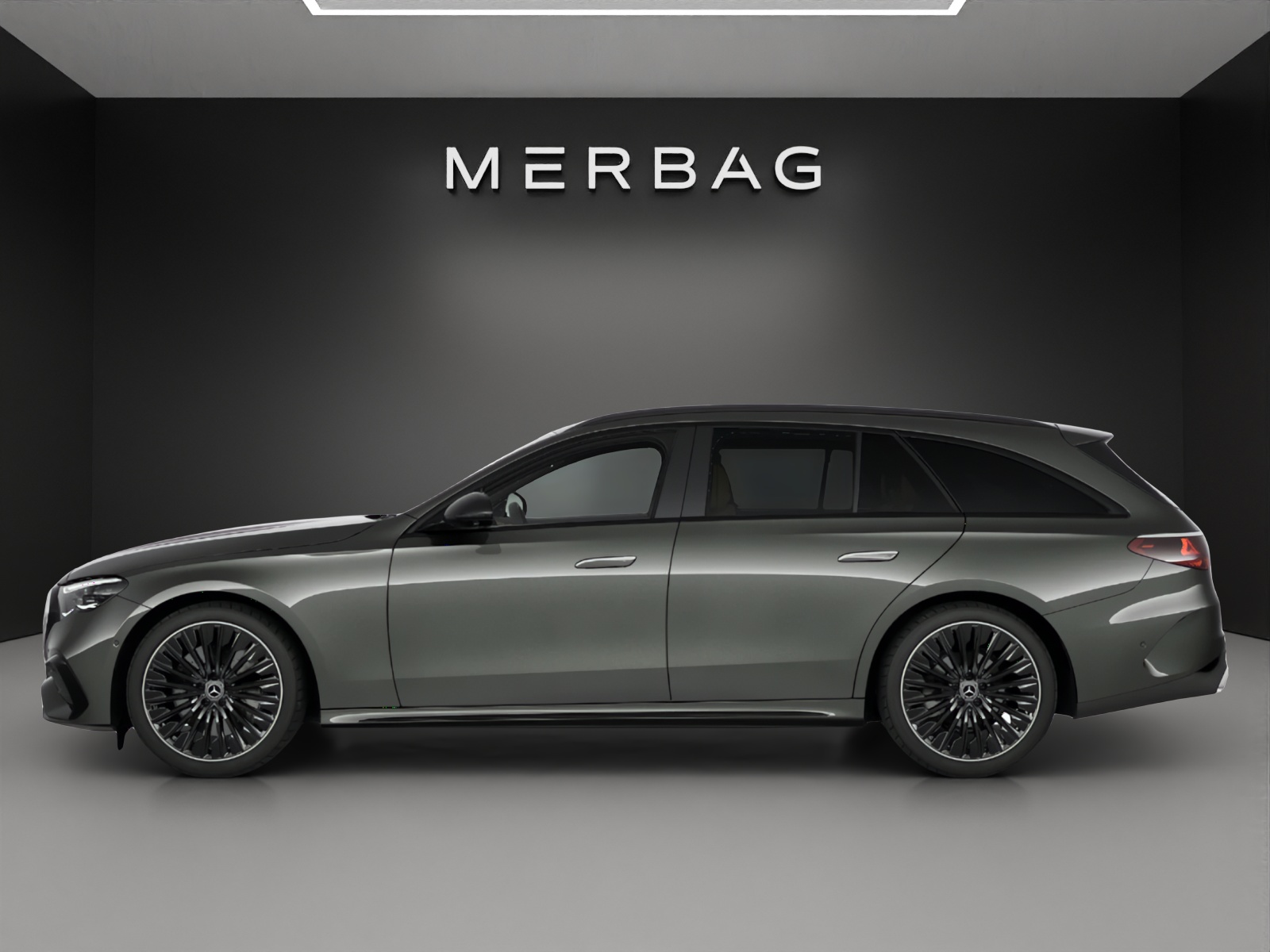 MERCEDES-BENZ E 220 d T 4Matic 9G-Tronic-image-5