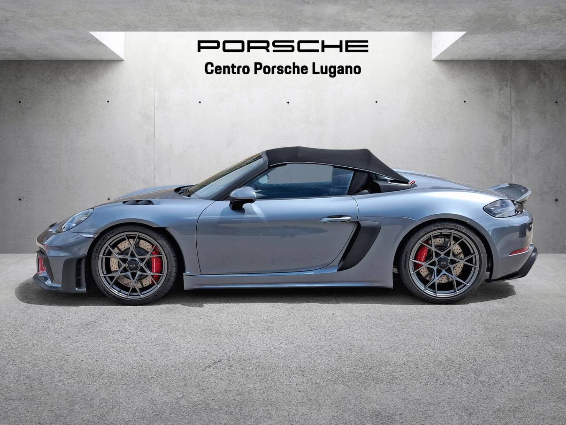 PORSCHE 718 Spyder RS-image-12
