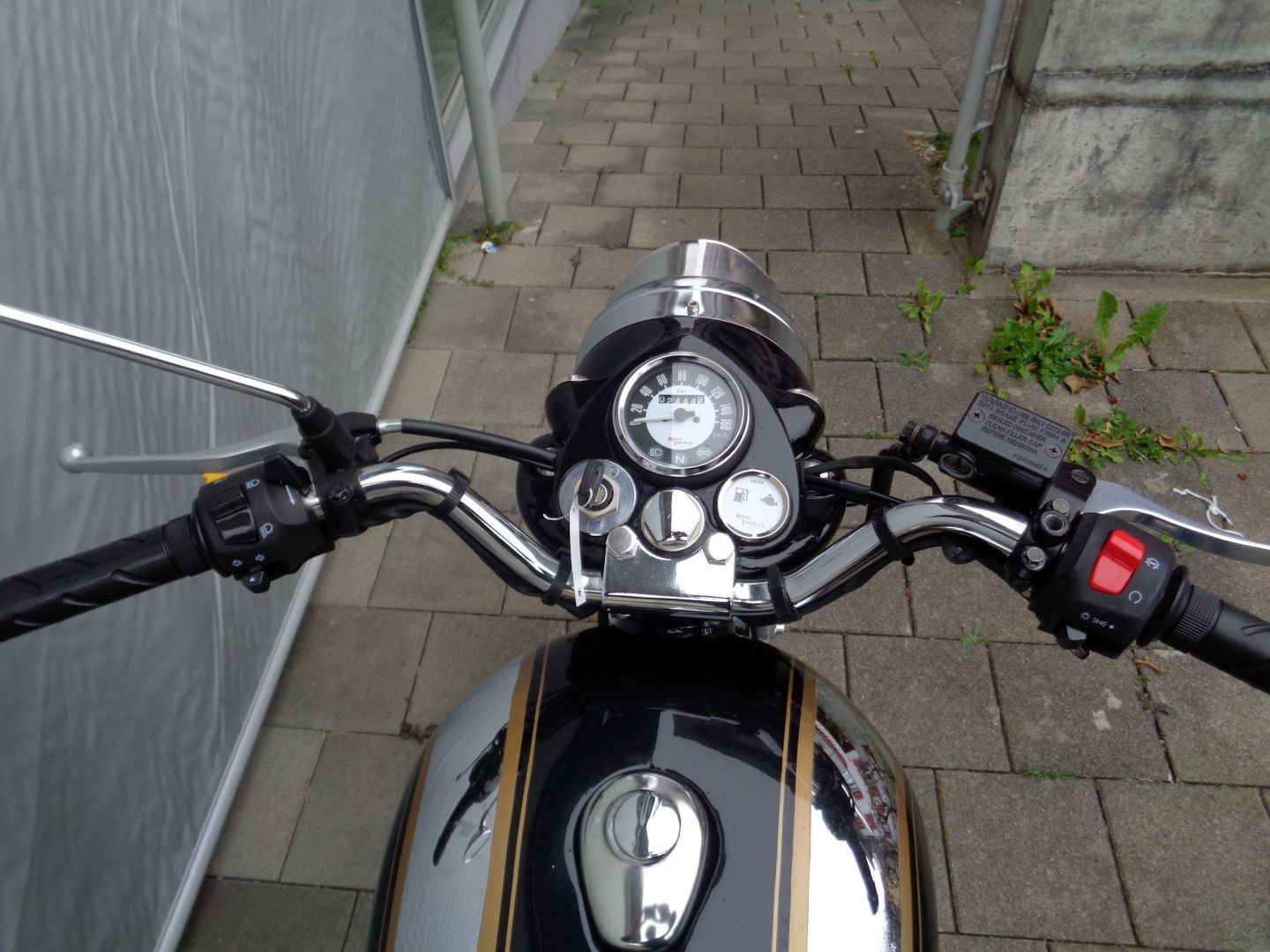 ROYAL ENFIELD CLASSIC 500 EFI-image-6
