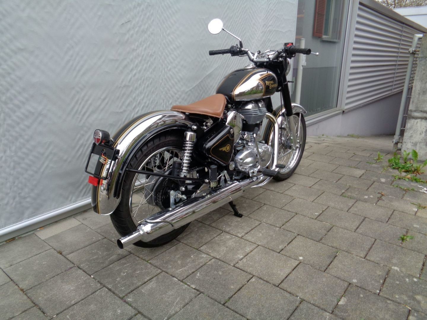 ROYAL ENFIELD CLASSIC 500 EFI-image-1