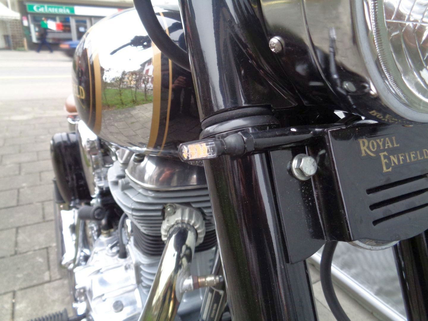 ROYAL ENFIELD CLASSIC 500 EFI-image-5