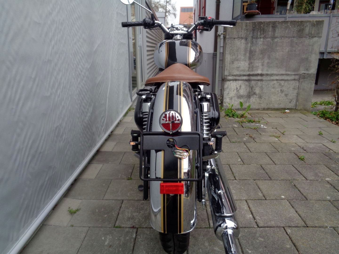 ROYAL ENFIELD CLASSIC 500 EFI-image-4