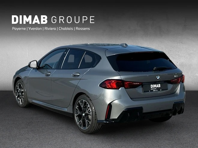 BMW 123 xDrive M Sport Steptronic **Action de leasing à 0.9%**-showroom-element-2