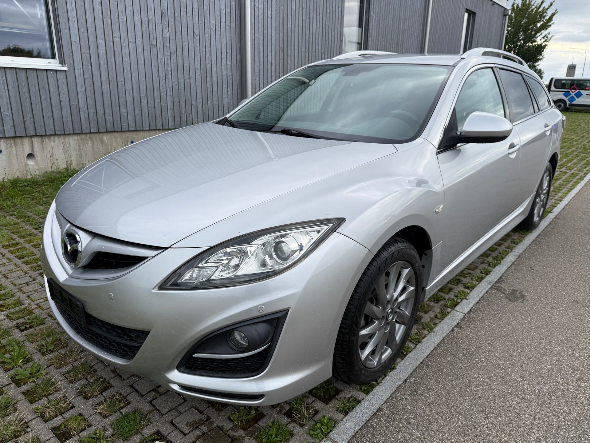 MAZDA 6 2.0 16V DISI Exclusive-image-17