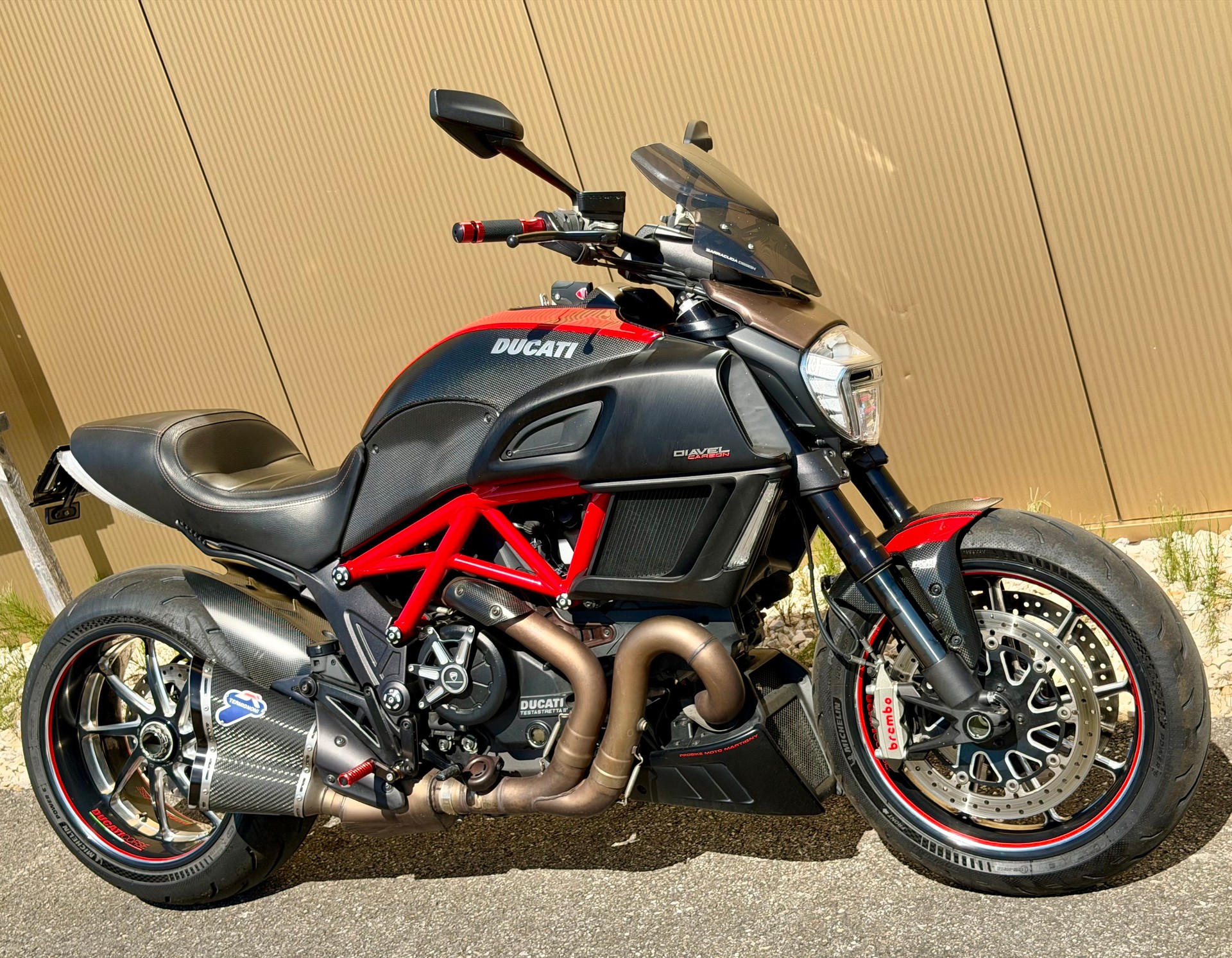 DUCATI Diavel 1200 Carbon red TERMIGNONI-image-2