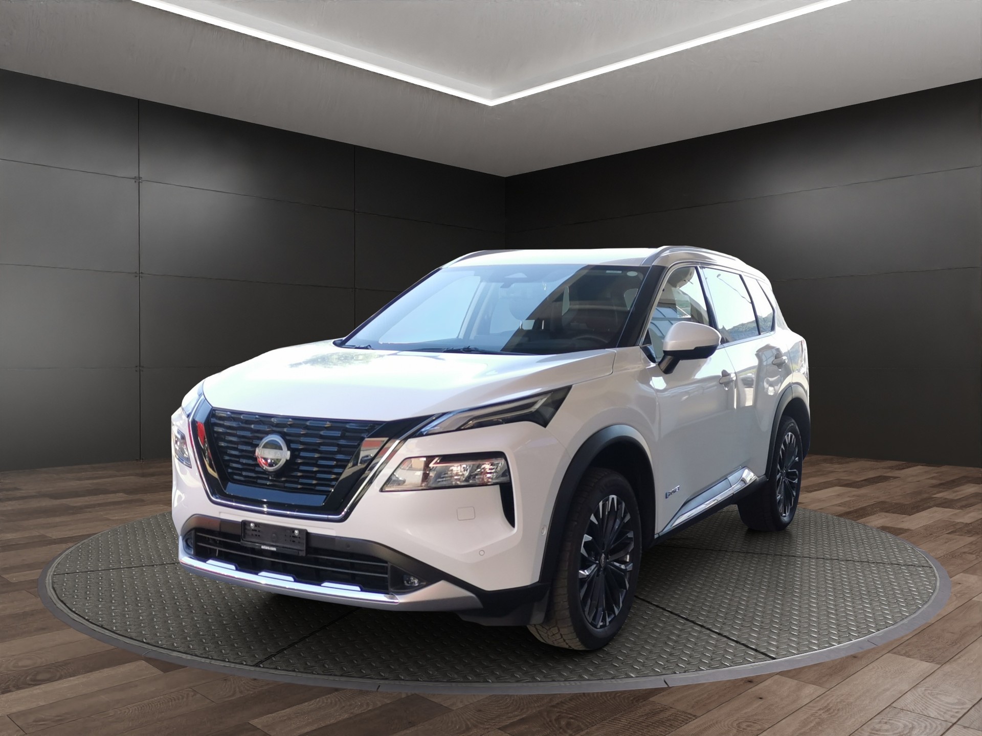 NISSAN X-Trail 1.5 VC-T e-Power 4WD Tekna+-showroom-element-1