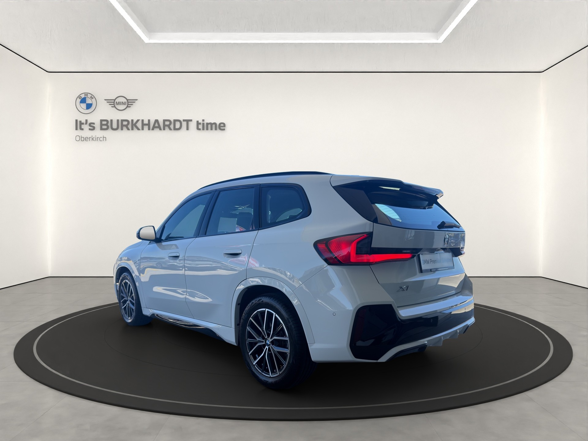 BMW X1 xDrive 20d 48V M Sport-showroom-element-2