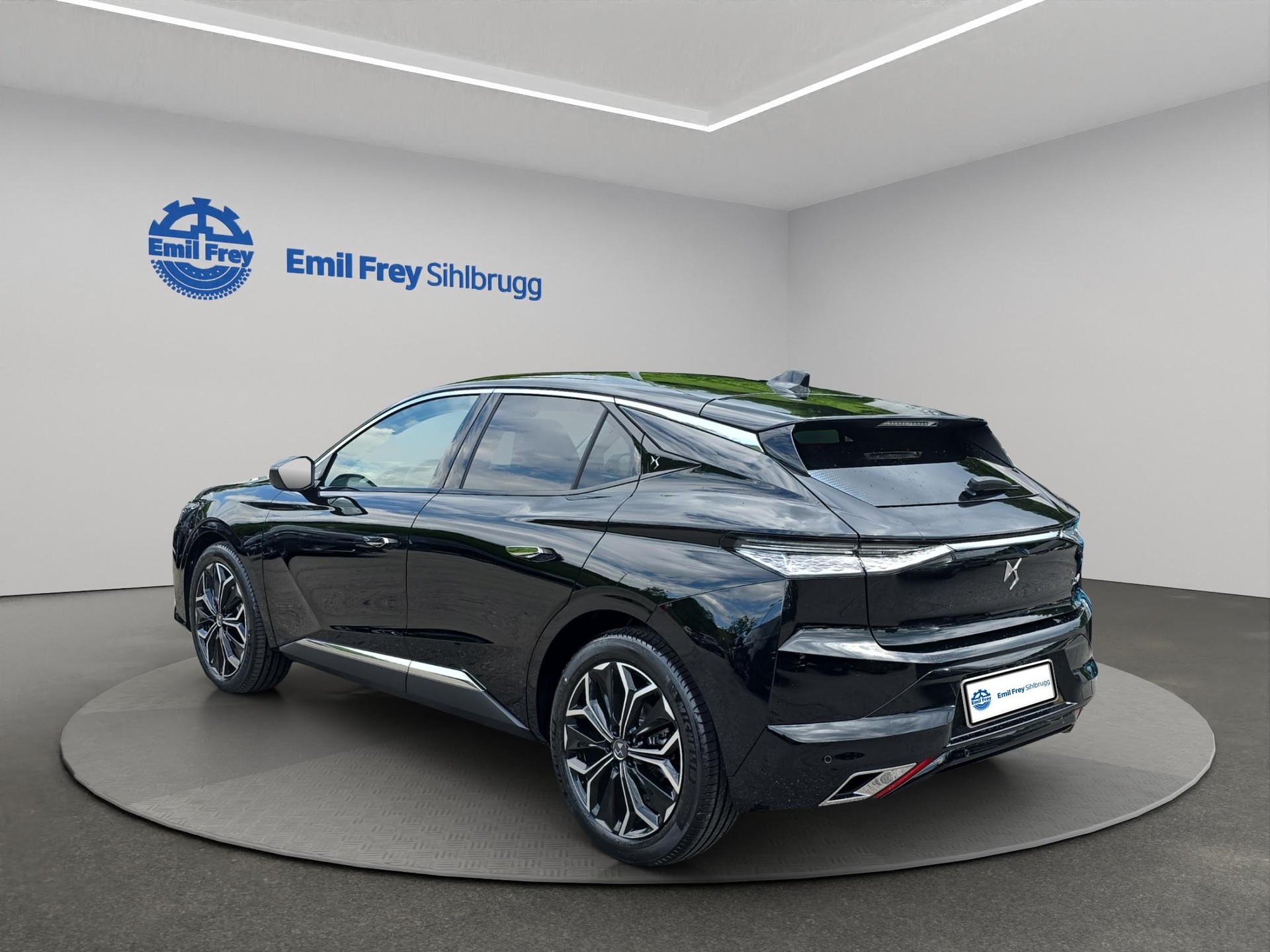DS AUTOMOBILES 4 1.2 Hybrid Antoine de Saint Exupéry-showroom-element-2