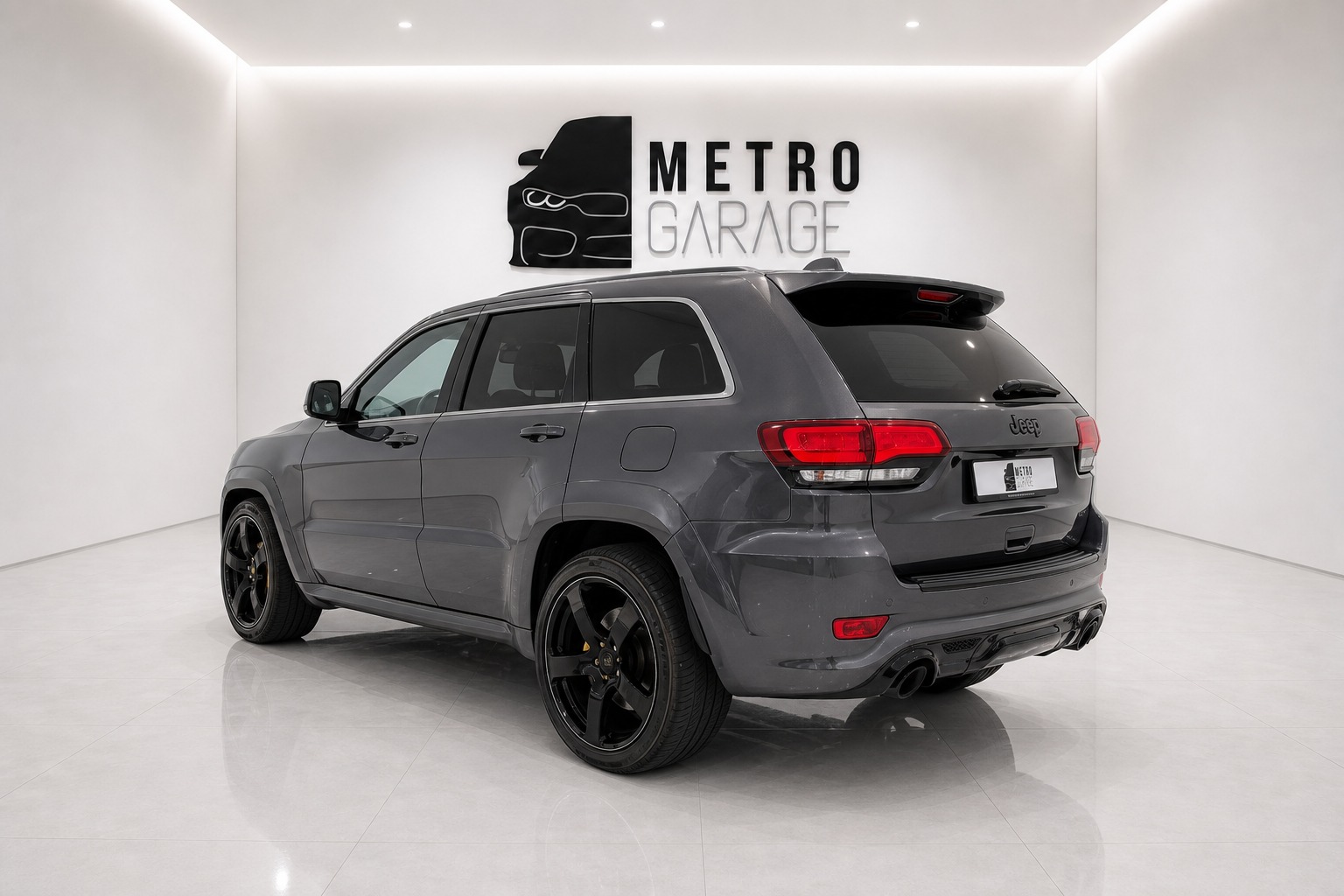 JEEP Grand Cherokee 6.4 V8 HEMI SRT8 Automatic-showroom-element-2