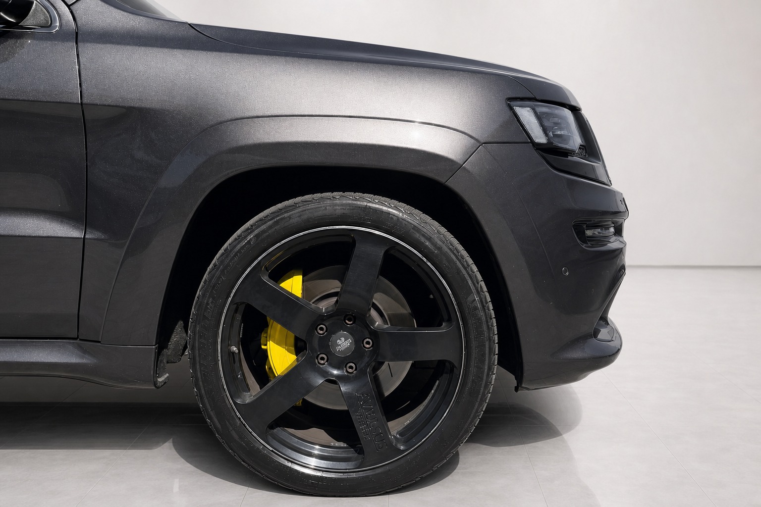 JEEP Grand Cherokee 6.4 V8 HEMI SRT8 Automatic-image-9