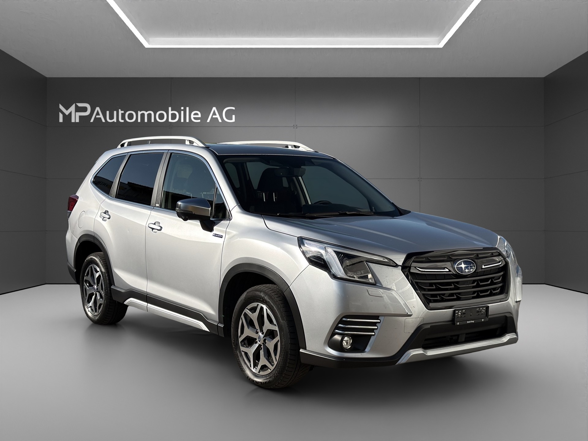 SUBARU Forester 2.0i e-Boxer Advantage Lineartronic-showroom-element-1