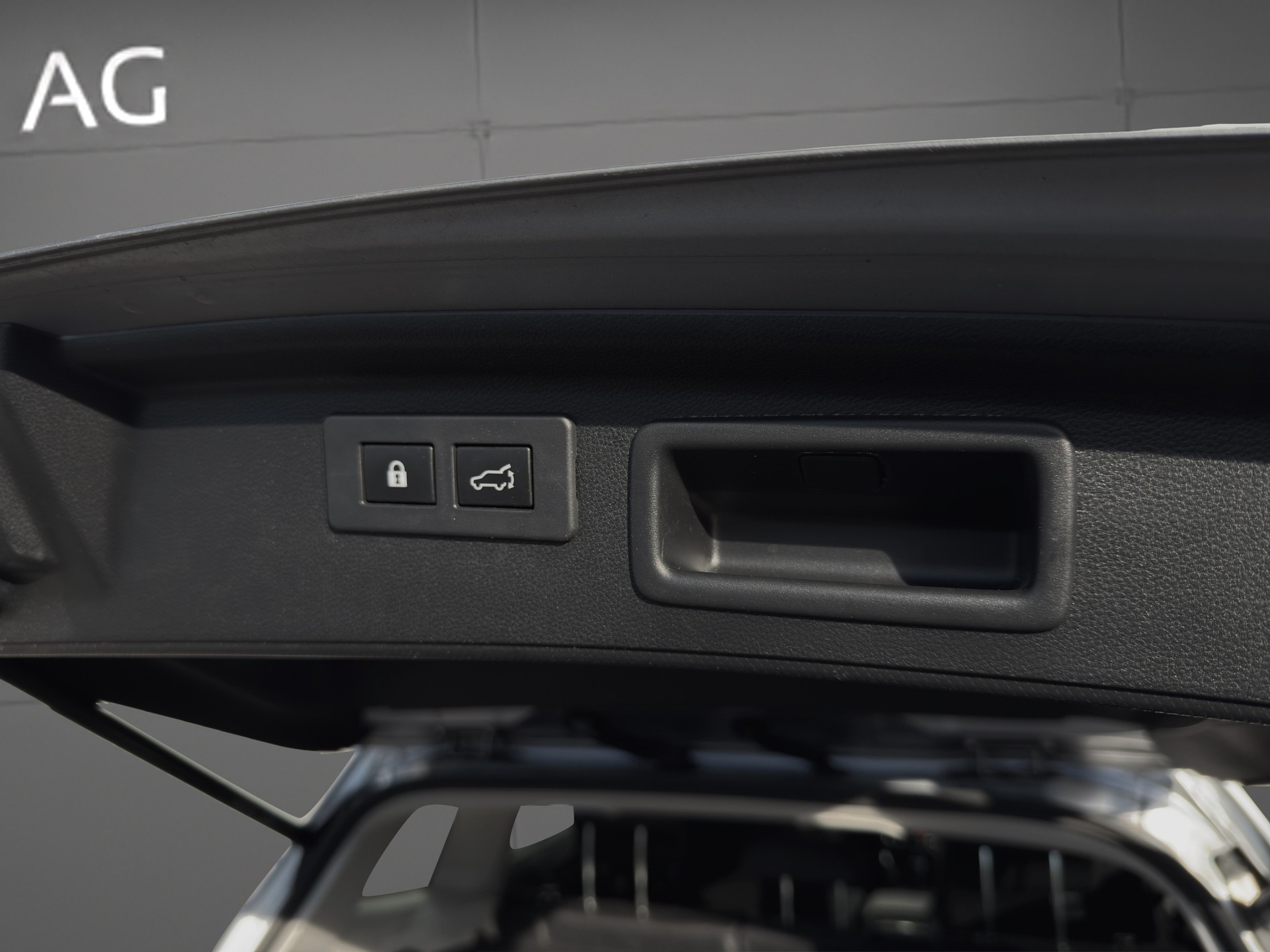 SUBARU Forester 2.0i e-Boxer Advantage Lineartronic-image-15