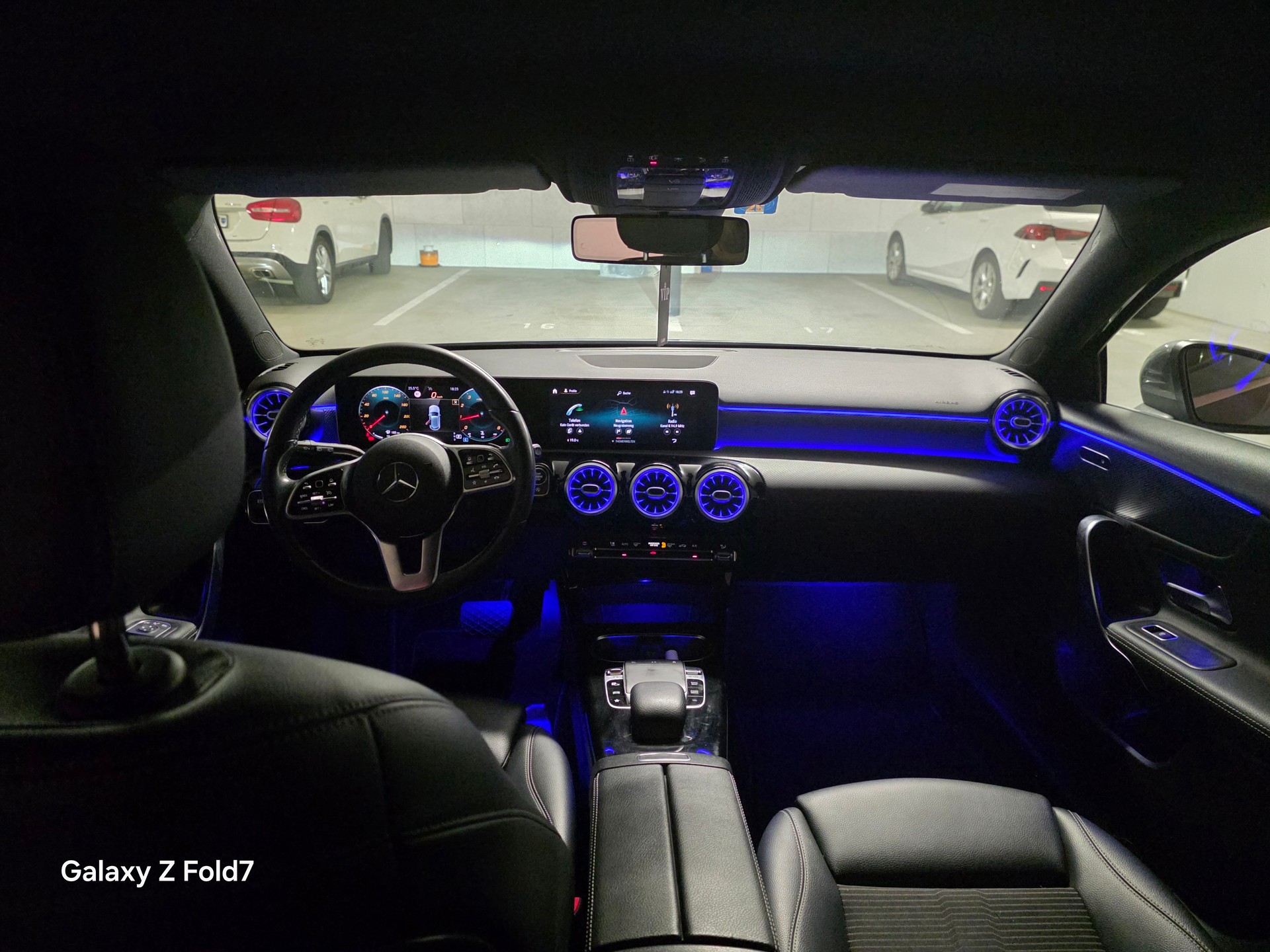 MERCEDES-BENZ A 180 Progressive-image-12