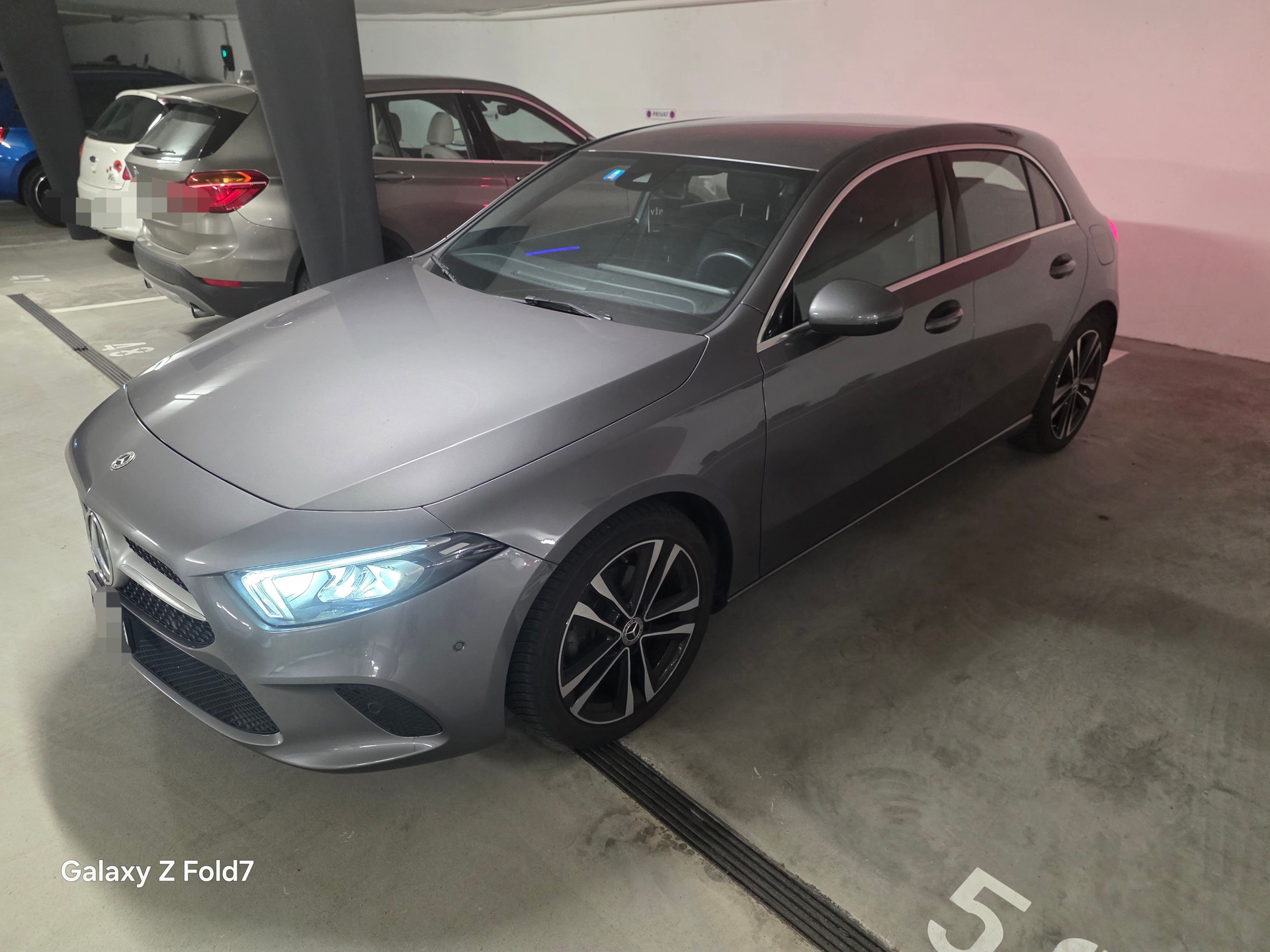 MERCEDES-BENZ A 180 Progressive