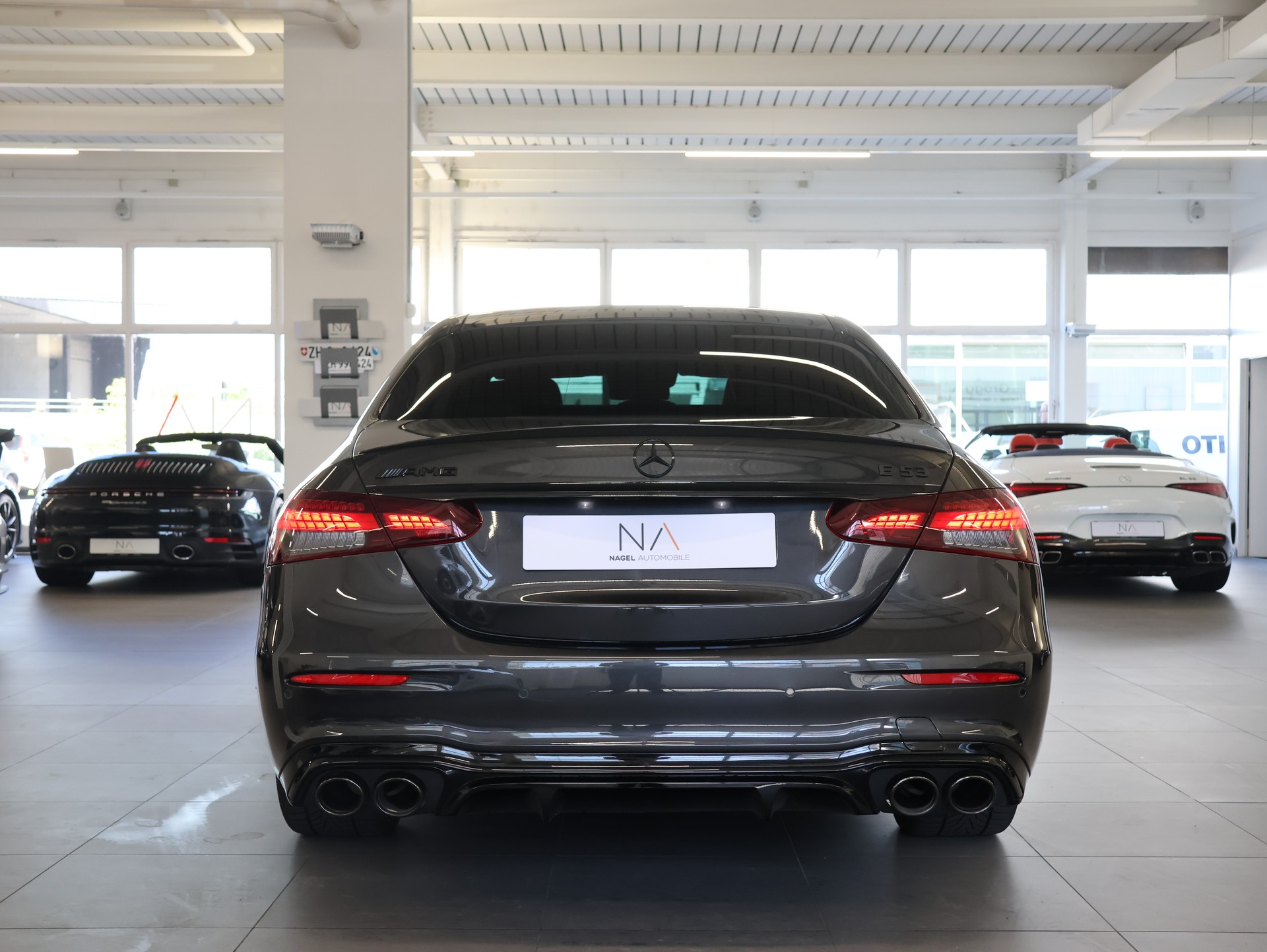 MERCEDES-BENZ AMG E 53 4Matic+ Speedshift 9G-TCT *360 Kamera* *Panoramadach* *Burmester*-image-4