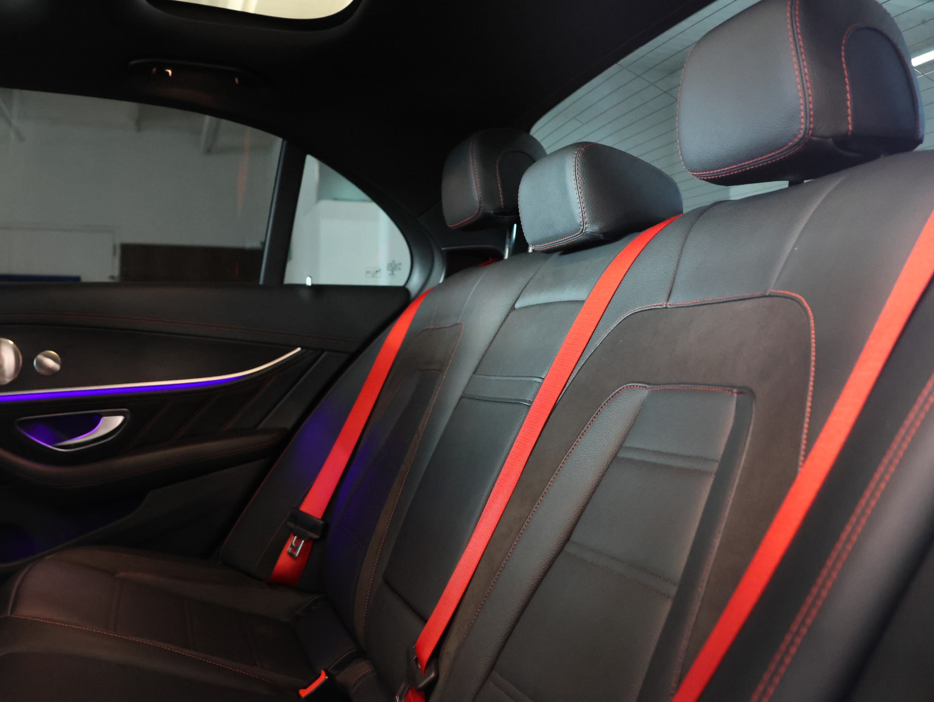 MERCEDES-BENZ AMG E 53 4Matic+ Speedshift 9G-TCT *360 Kamera* *Panoramadach* *Burmester*-image-23