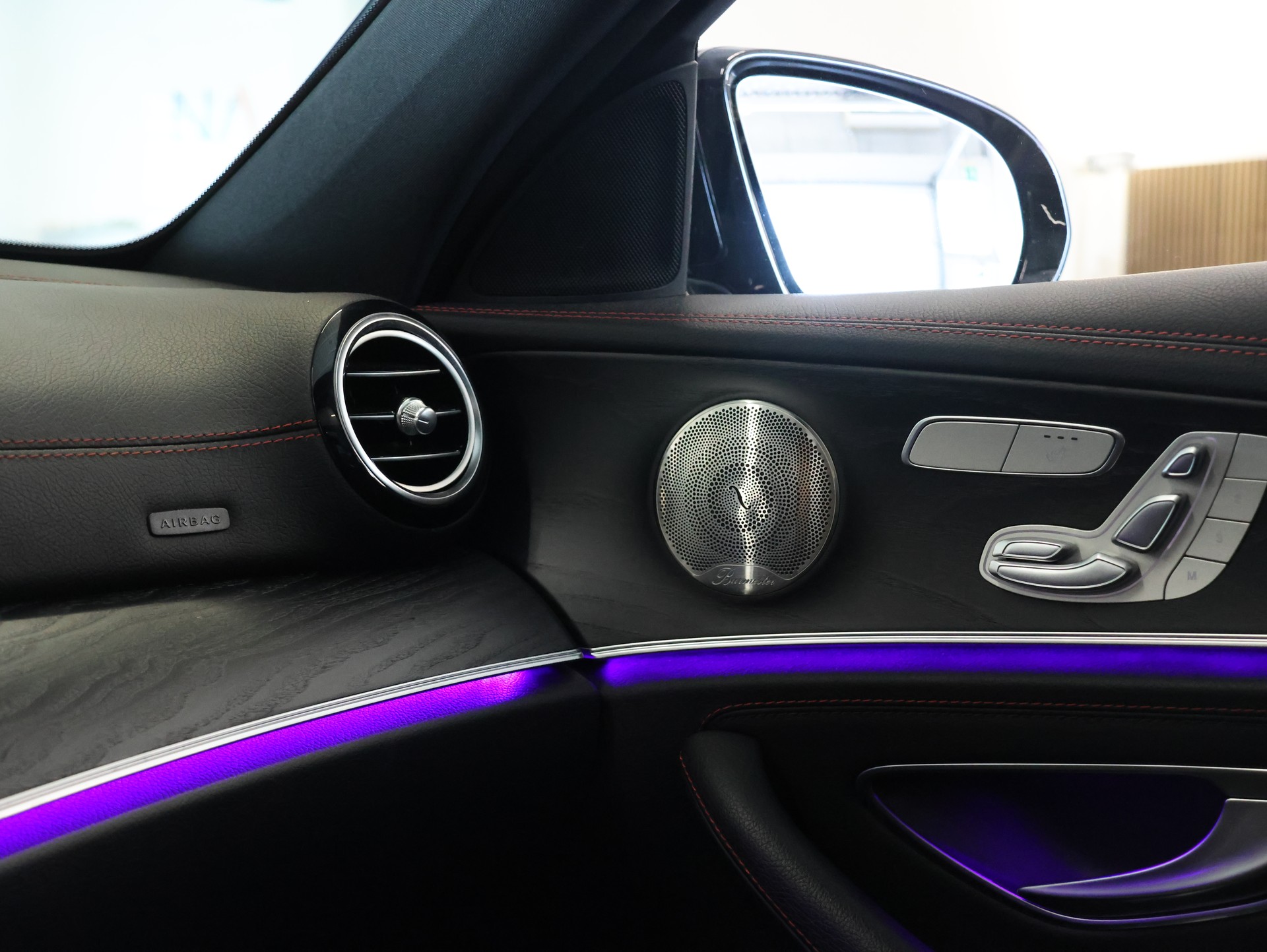 MERCEDES-BENZ AMG E 53 4Matic+ Speedshift 9G-TCT *360 Kamera* *Panoramadach* *Burmester*-image-18