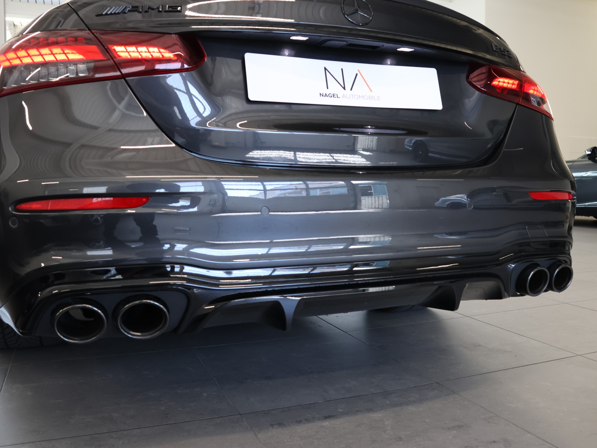 MERCEDES-BENZ AMG E 53 4Matic+ Speedshift 9G-TCT *360 Kamera* *Panoramadach* *Burmester*-image-27