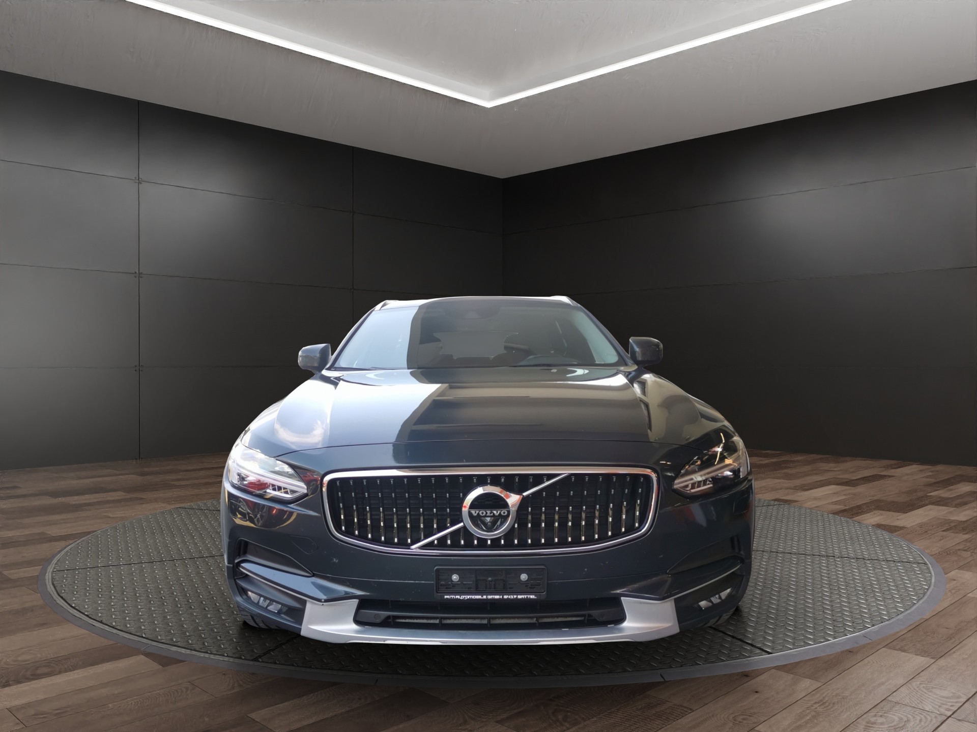 VOLVO V90 Cross Country D5 AWD Geartronic Powerpulse-showroom-element-2