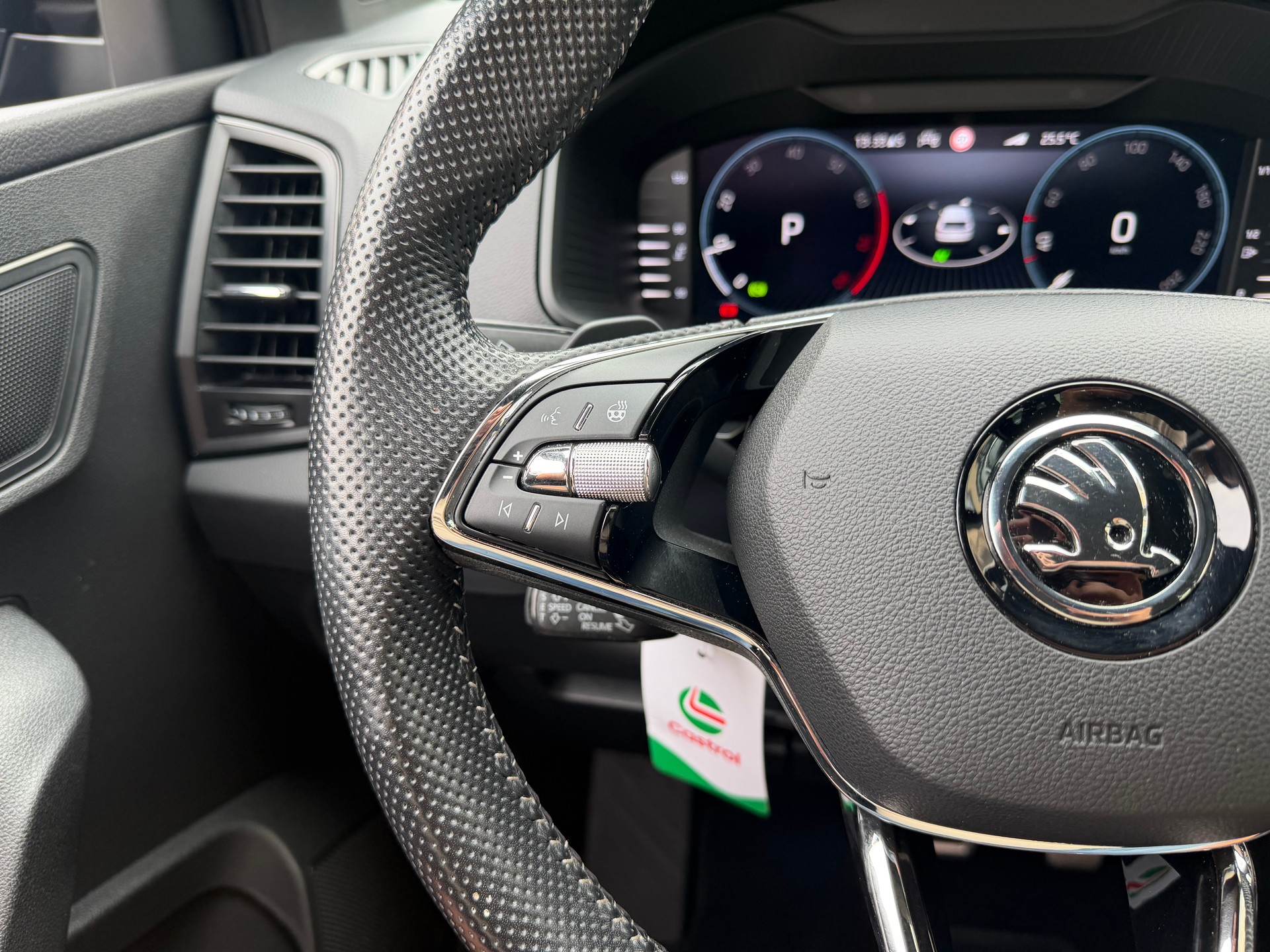 SKODA Karoq 1.5 TSI SportLine DSG-image-11