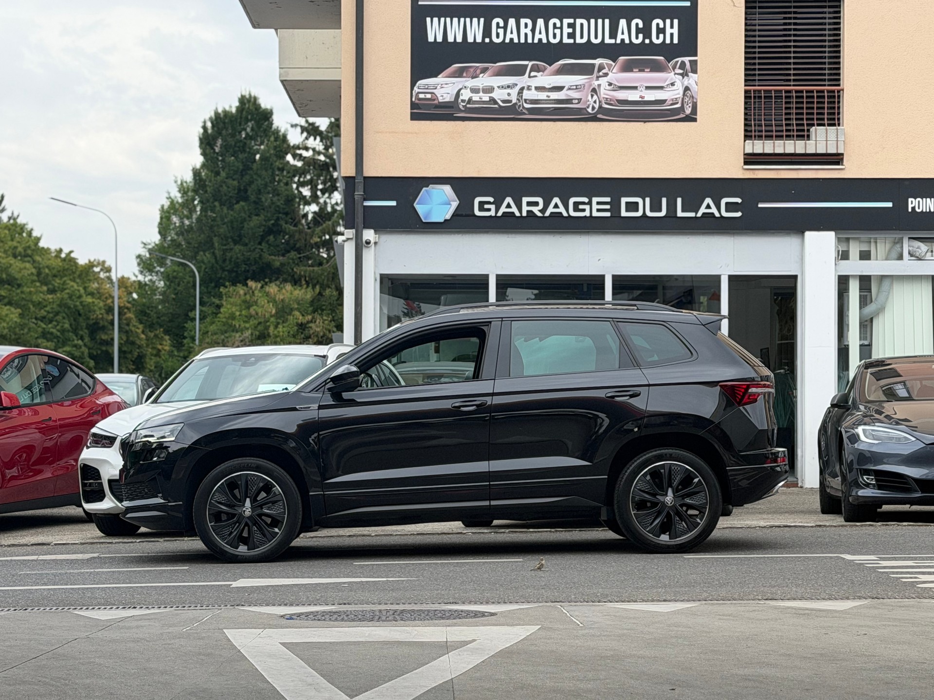 SKODA Karoq 1.5 TSI SportLine DSG-showroom-element-3
