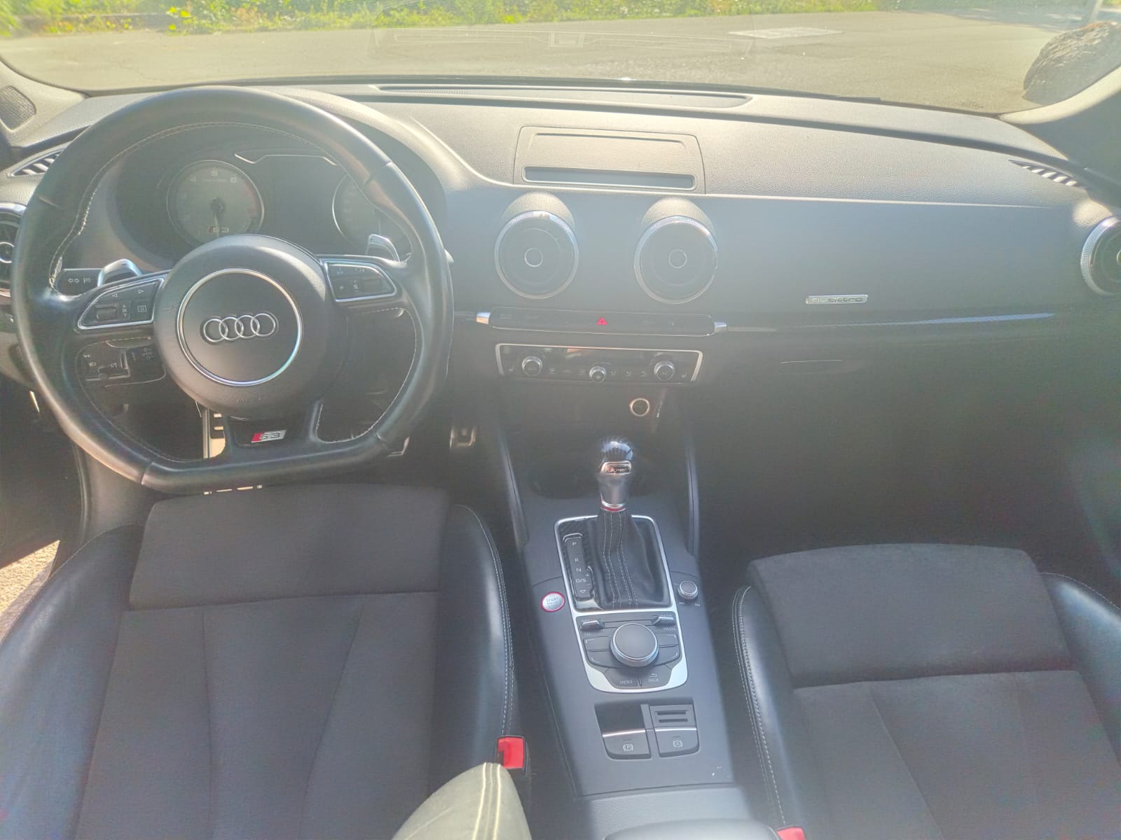 AUDI S3 2.0 TFSI quattro S-tronic-image-7