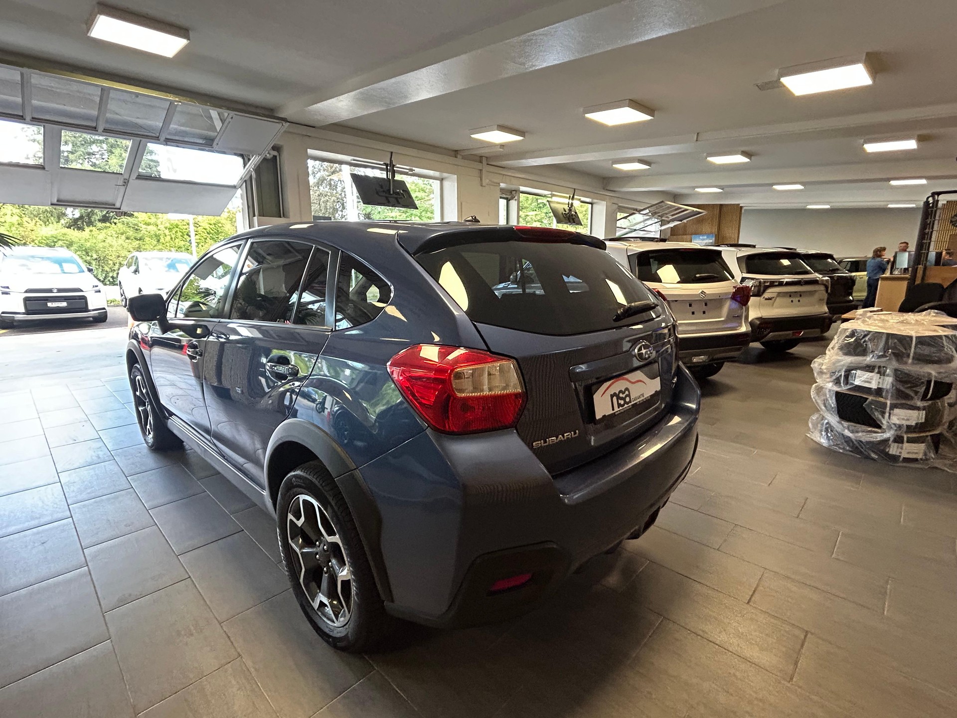 SUBARU XV 2.0i Swiss Two-image-4