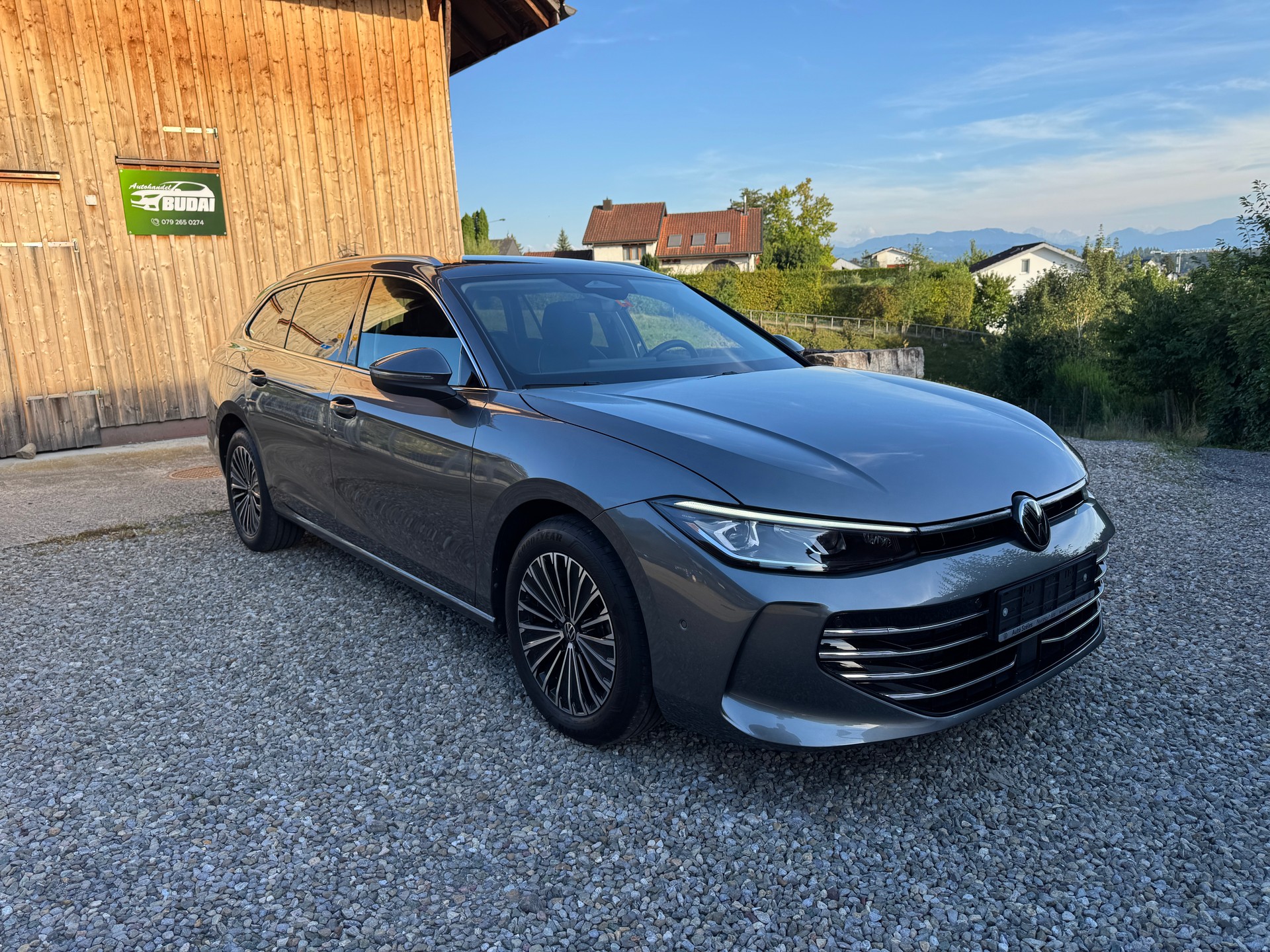 VW Passat 2.0 TDI BMT Elegance DSG-image-2