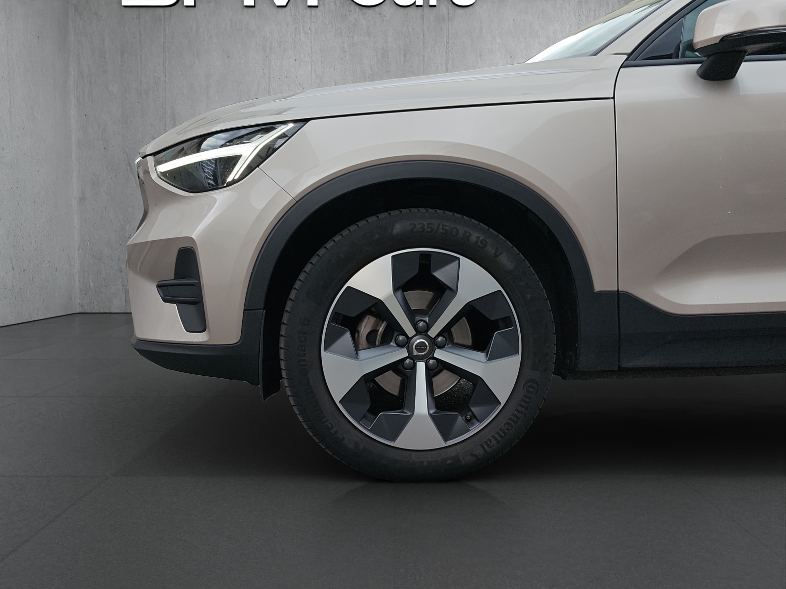 VOLVO XC40 1.5 T2 XCITE-showroom-element-3