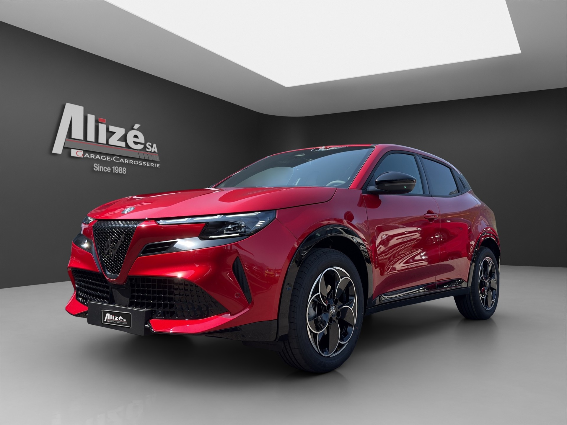 ALFA ROMEO Junior 1.2 48V Hybrid Sprint TECH-showroom-element-2