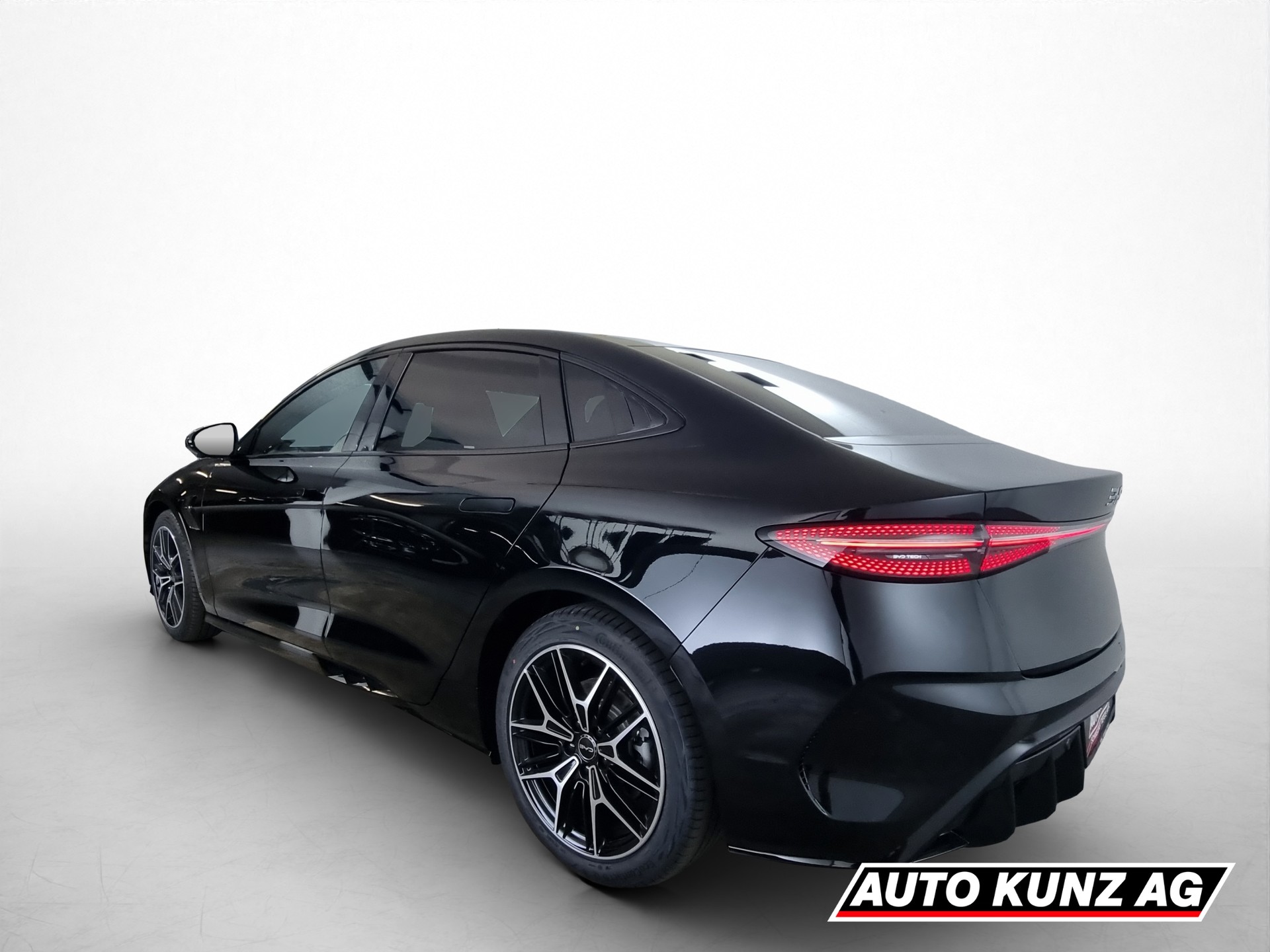 BYD Seal 82,2 kWh Excellence AWD-showroom-element-3