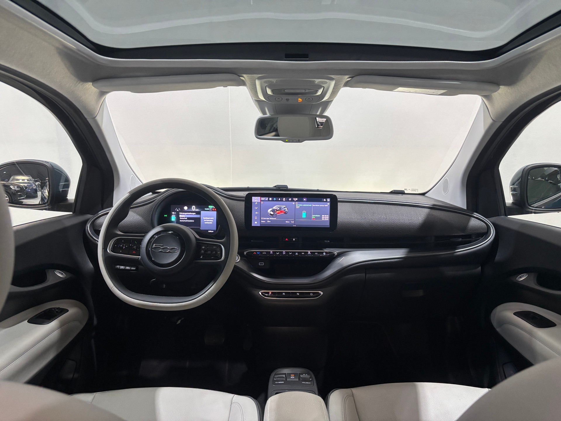 FIAT 500 electric 87 kW La Prima-image-11