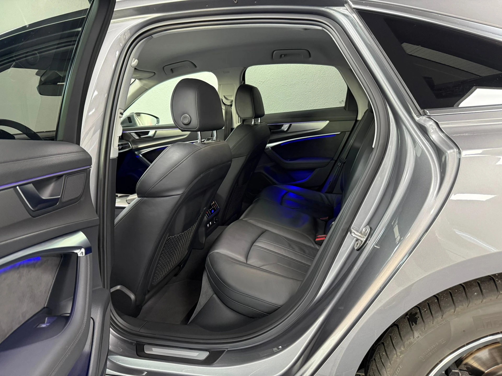 AUDI A6 Limousine 50 TDI Sport quattro tiptronic-image-10