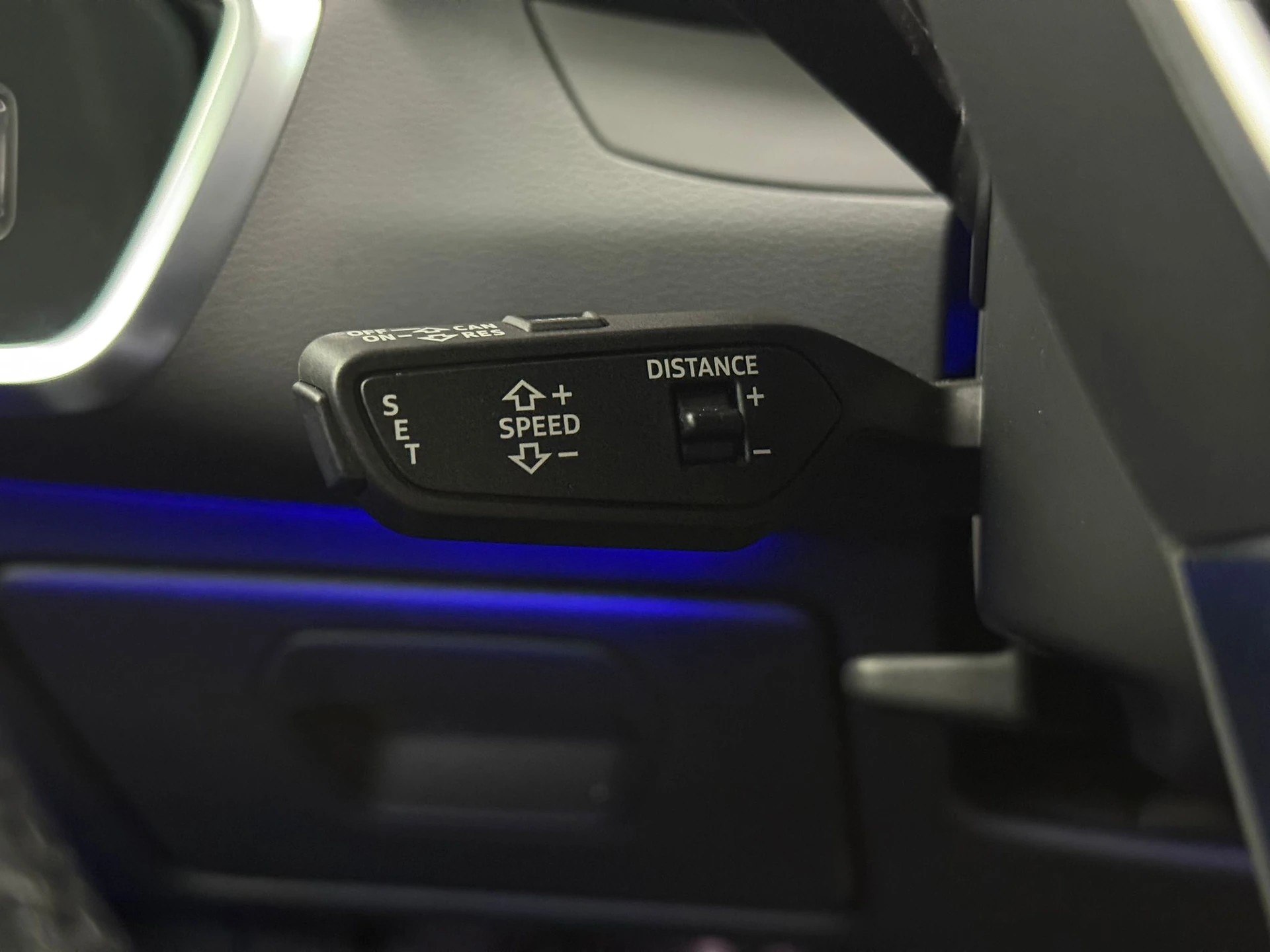 AUDI A6 Limousine 50 TDI Sport quattro tiptronic-image-25
